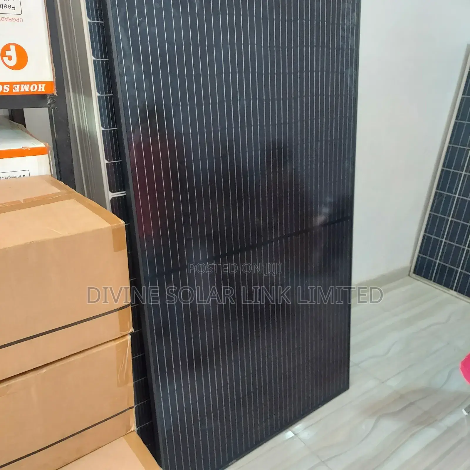 All Black Jinko Panel