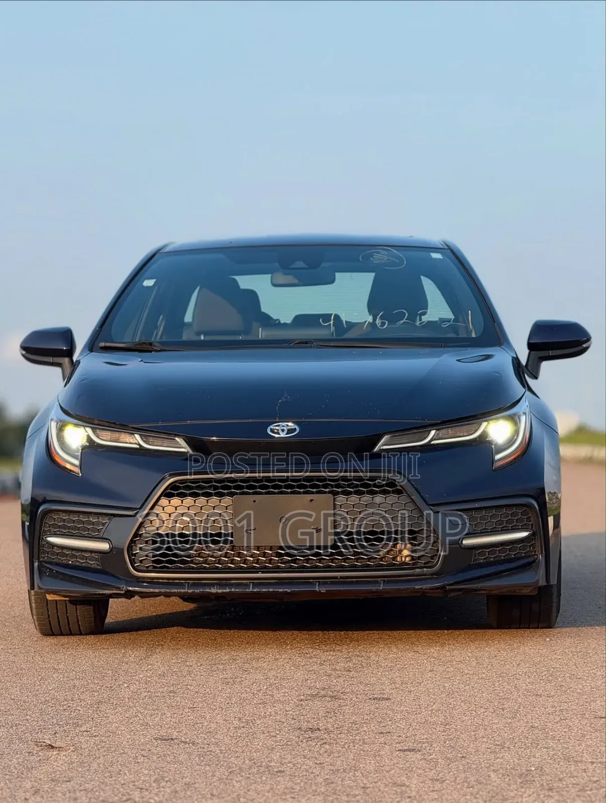 Toyota Corolla SE (1.8L 4cyl 2A) 2019 Blue