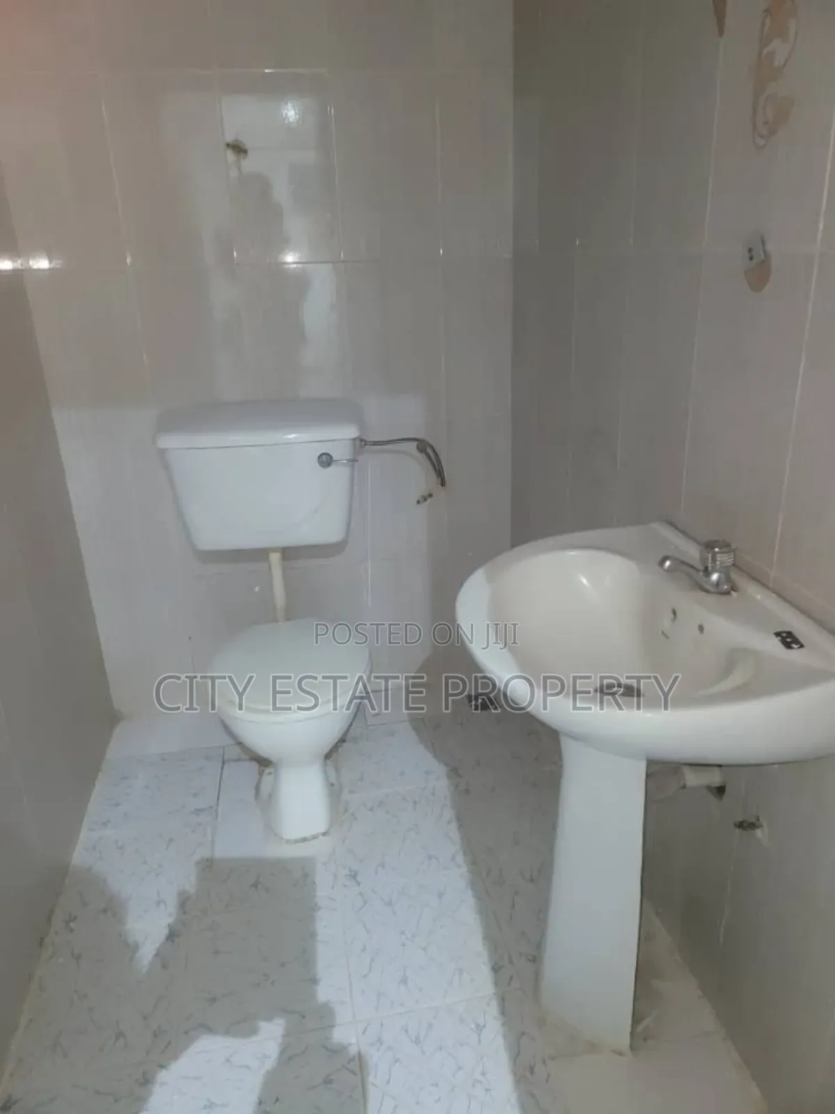 2bdrm Block of Flats in Car Wash, Port-Harcourt for rent