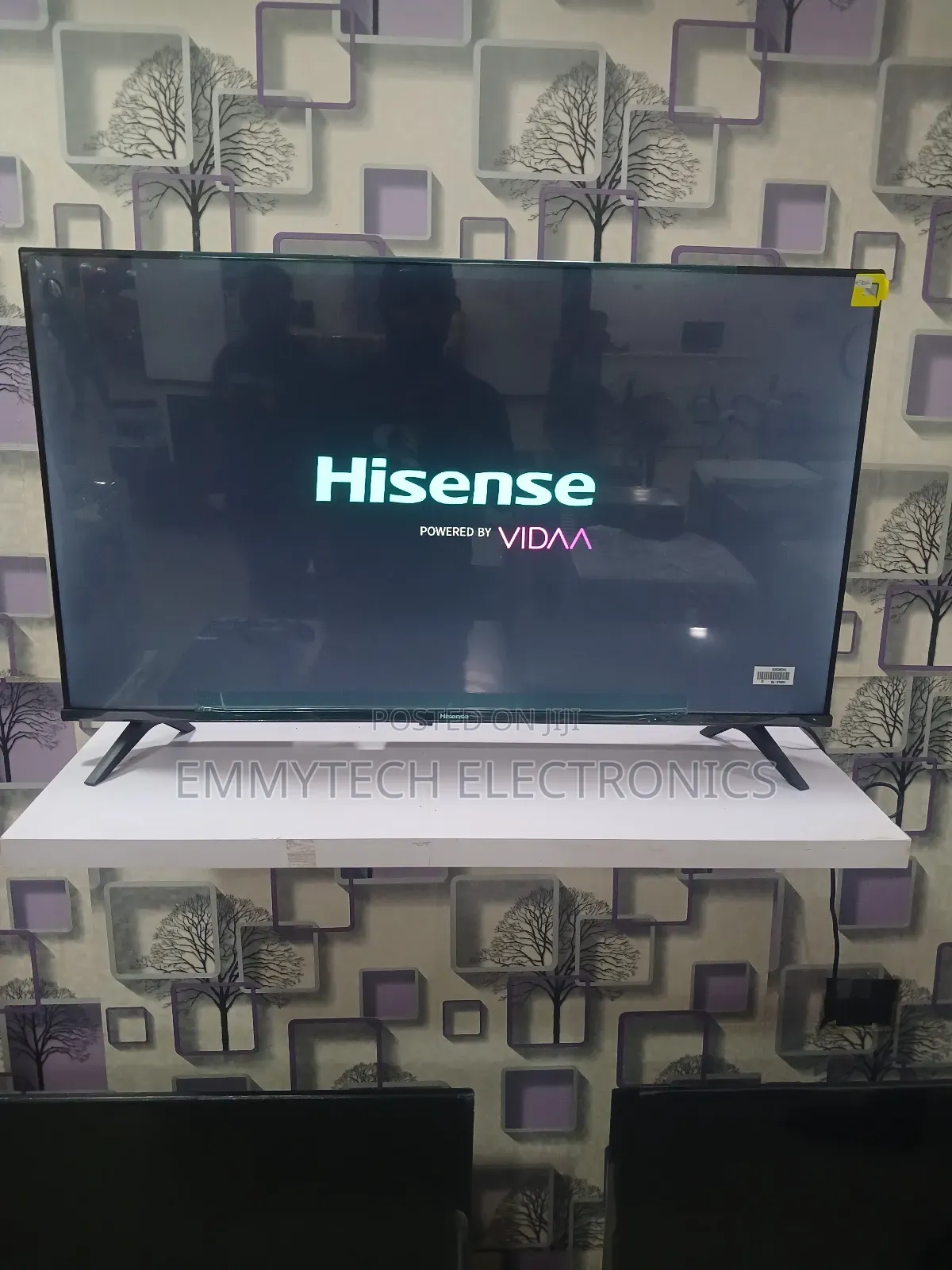 Original Hisense 32 Inches Smart Tv