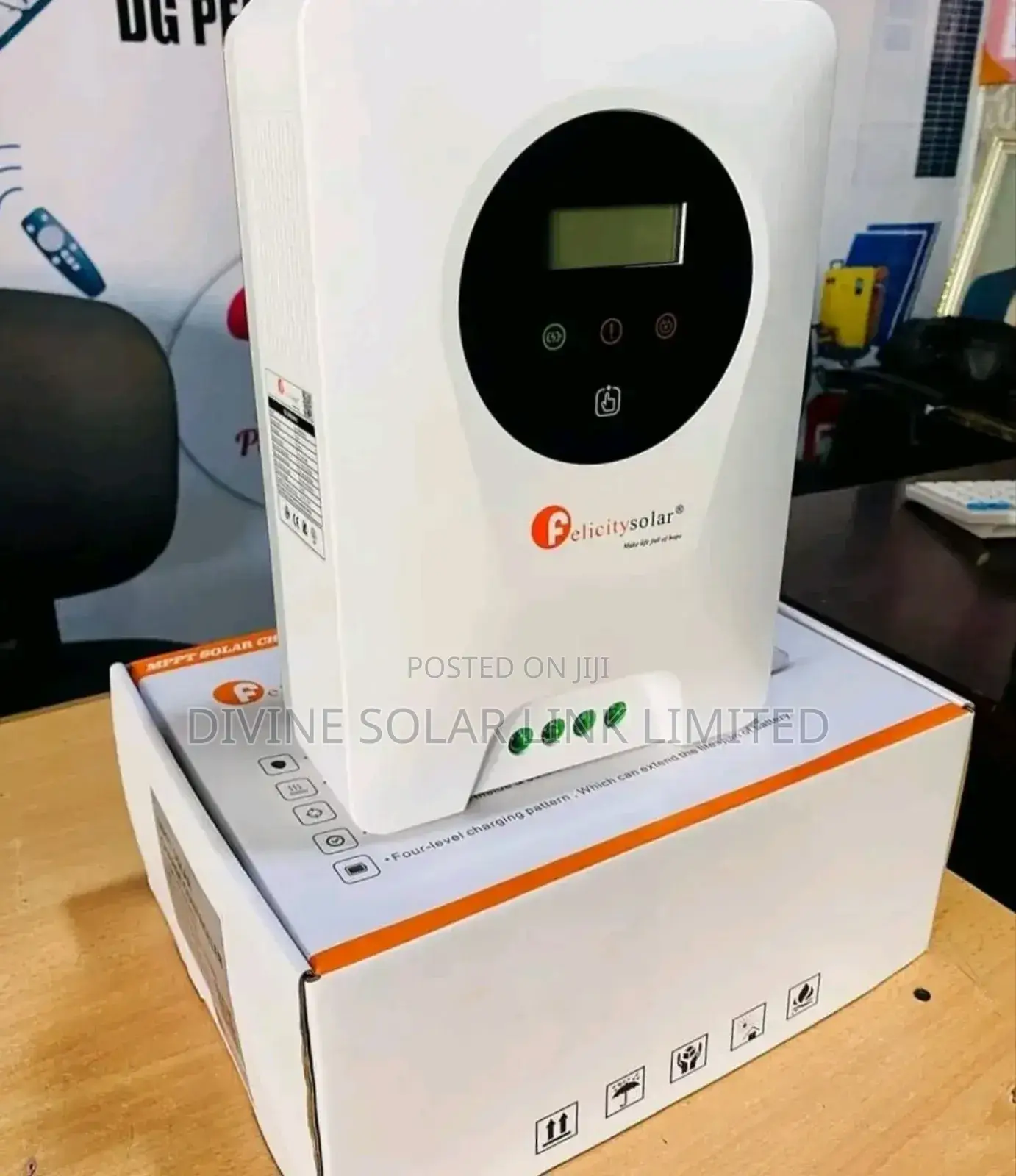 Felicity Charge Controller 100a