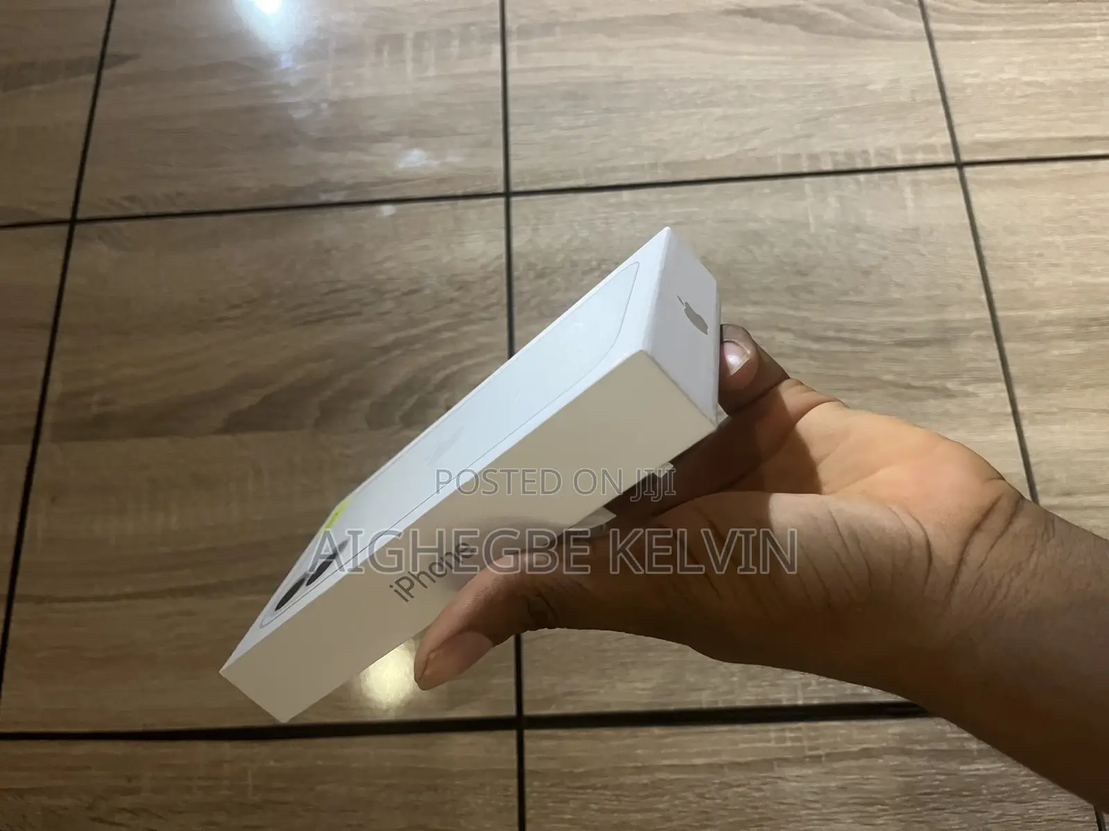 New Apple iPhone 16 Plus 128 GB White