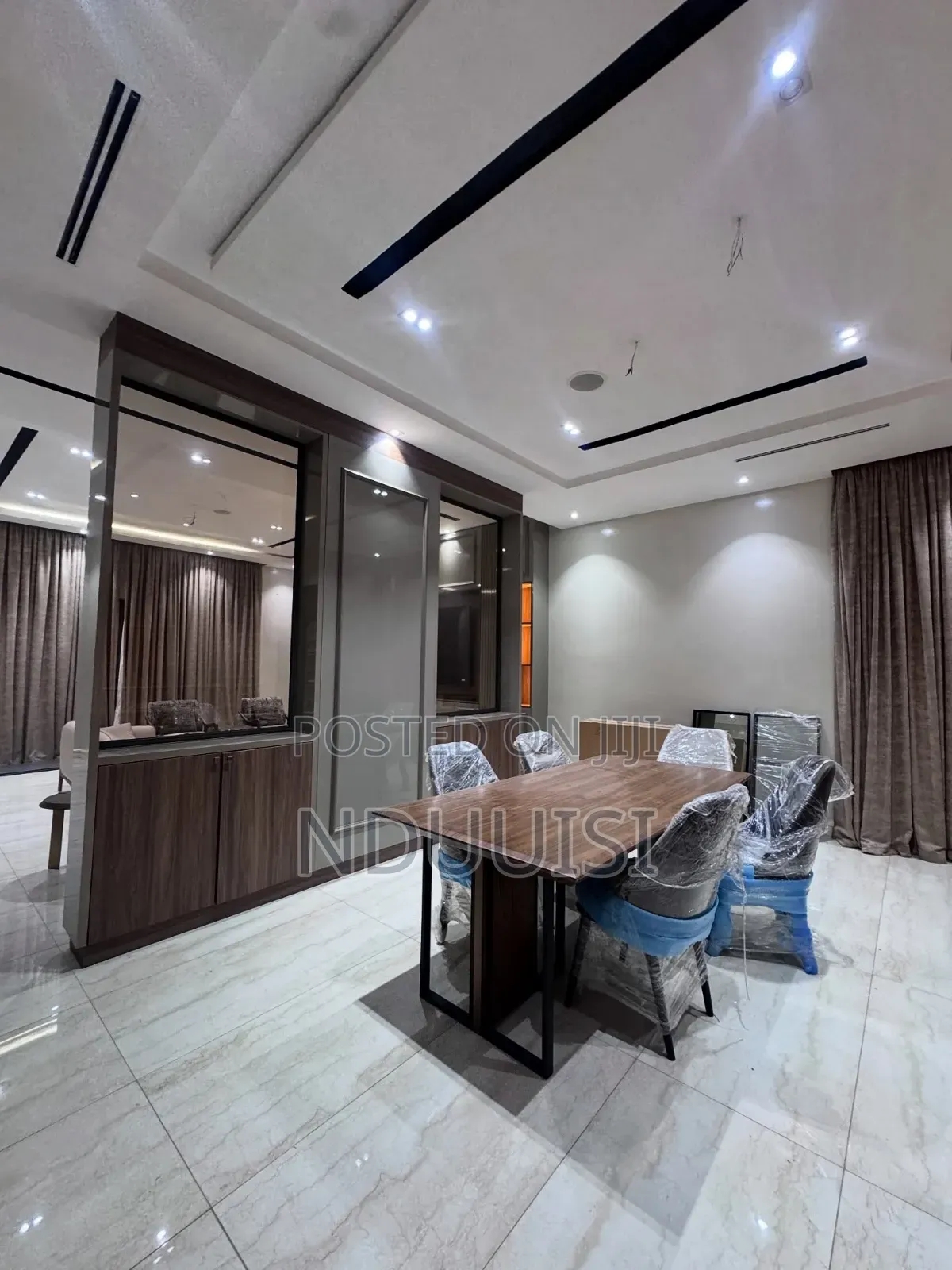 Furnished 5bdrm Duplex in Utako for sale