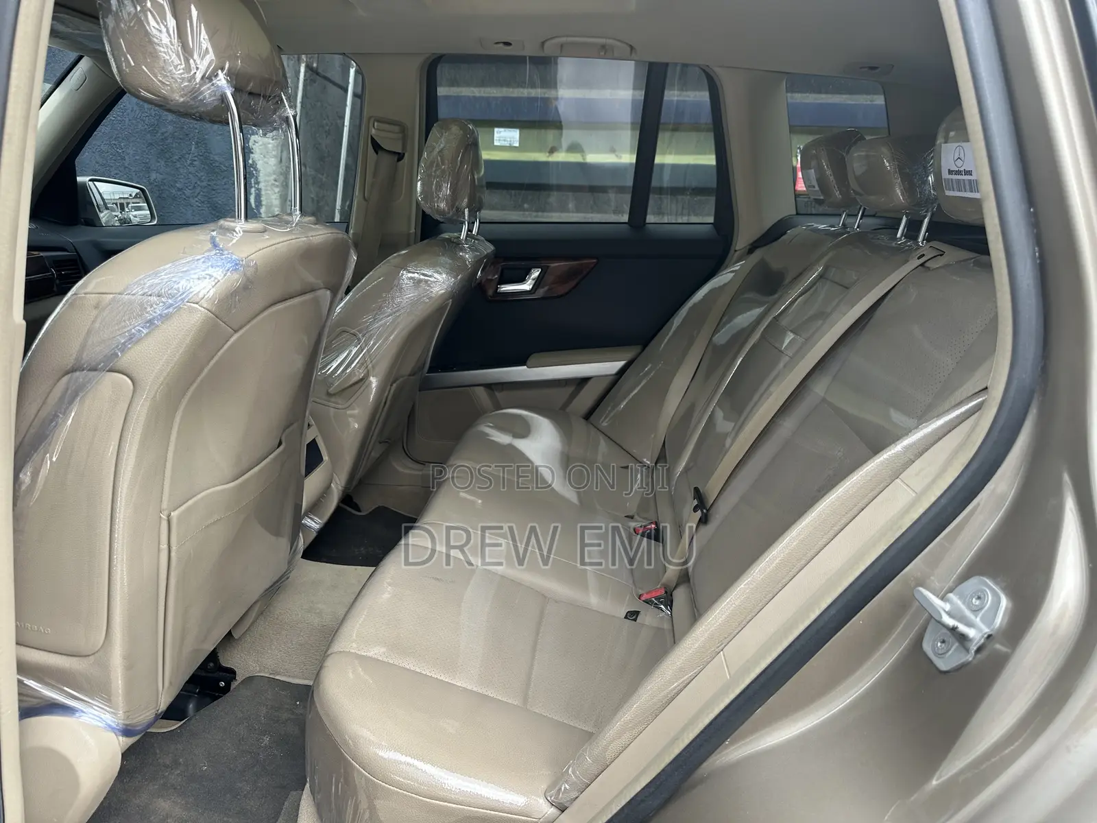 Mercedes-Benz GLK-Class 350 4MATIC 2010 Brown