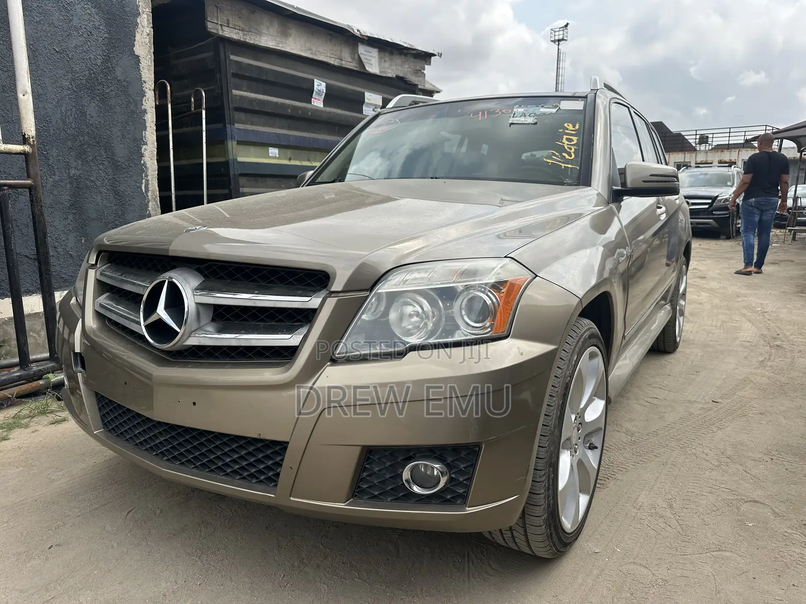 Mercedes-Benz GLK-Class 350 4MATIC 2010 Brown
