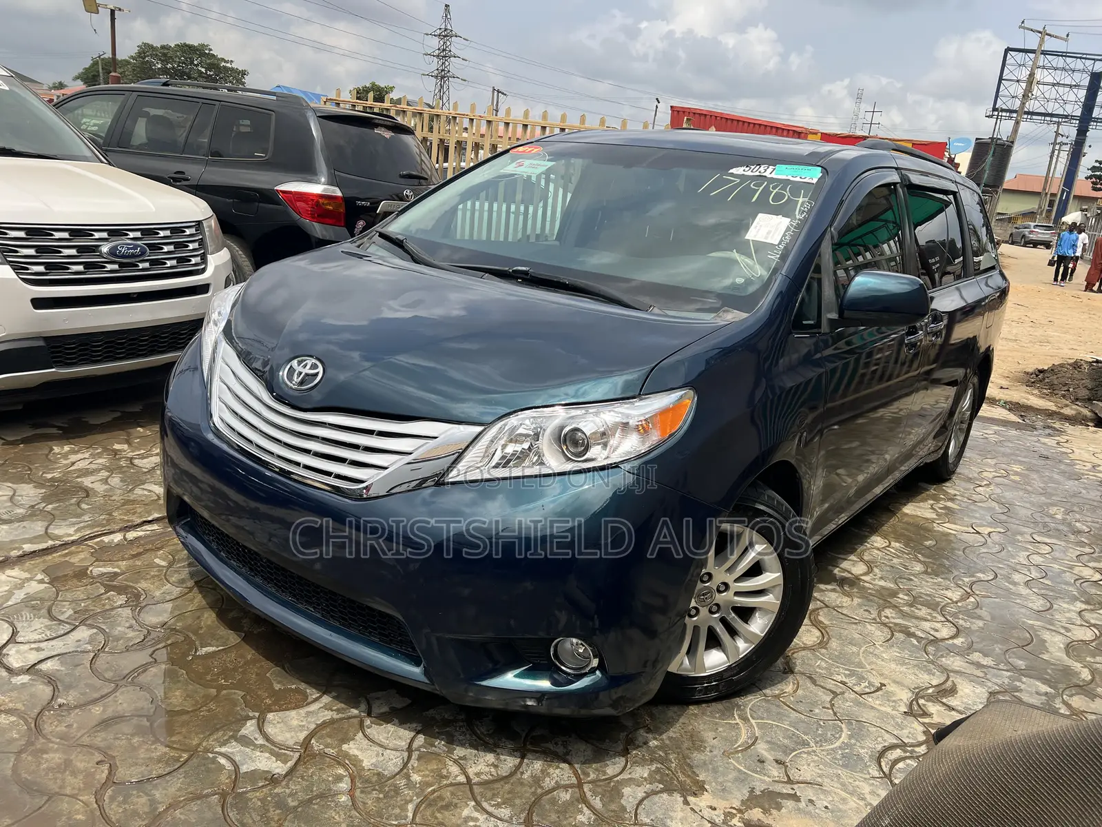Toyota Sienna XLE 7 Passenger 2011 Green