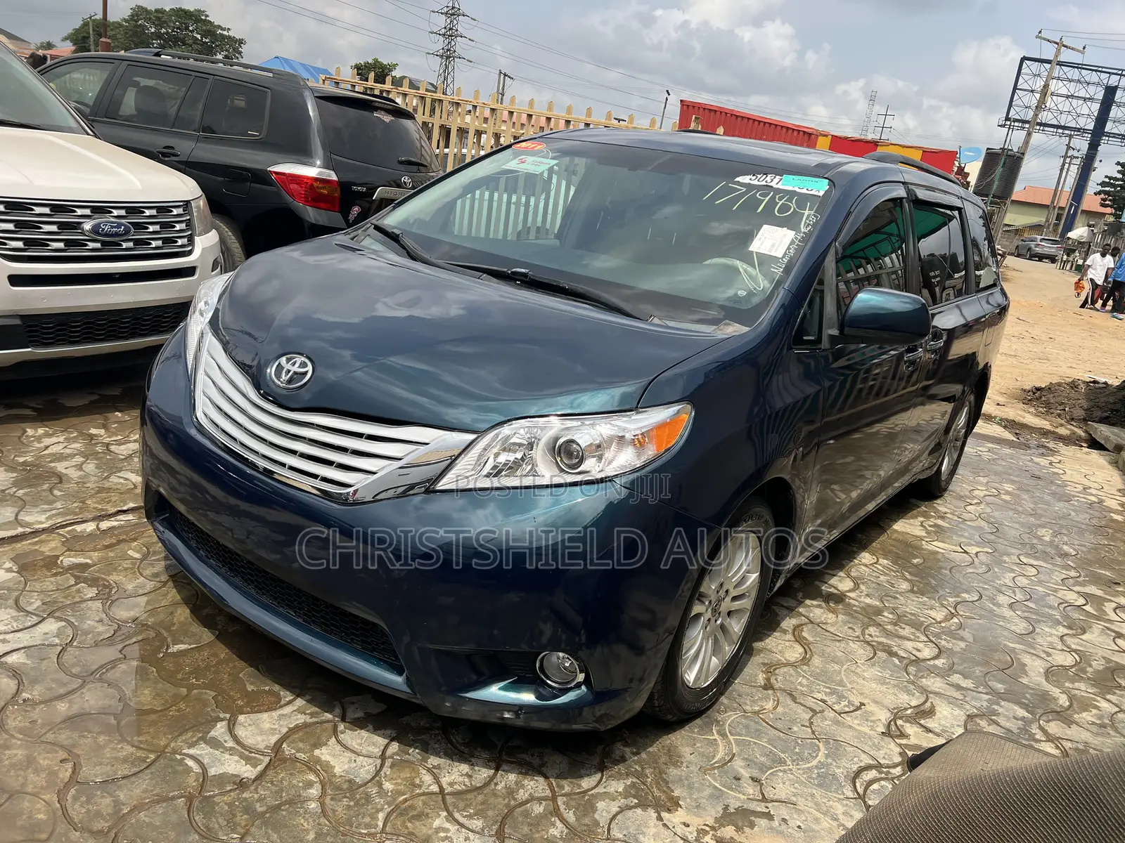 Toyota Sienna XLE 7 Passenger 2011 Green