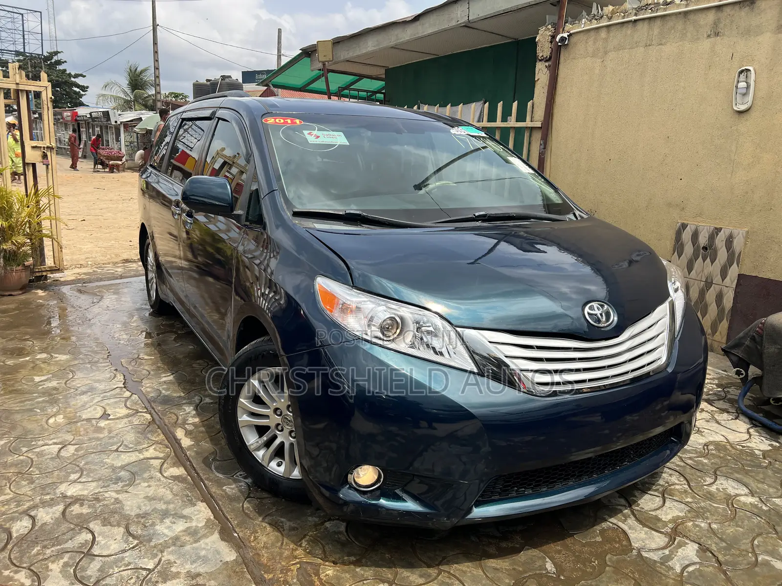 Toyota Sienna XLE 7 Passenger 2011 Green