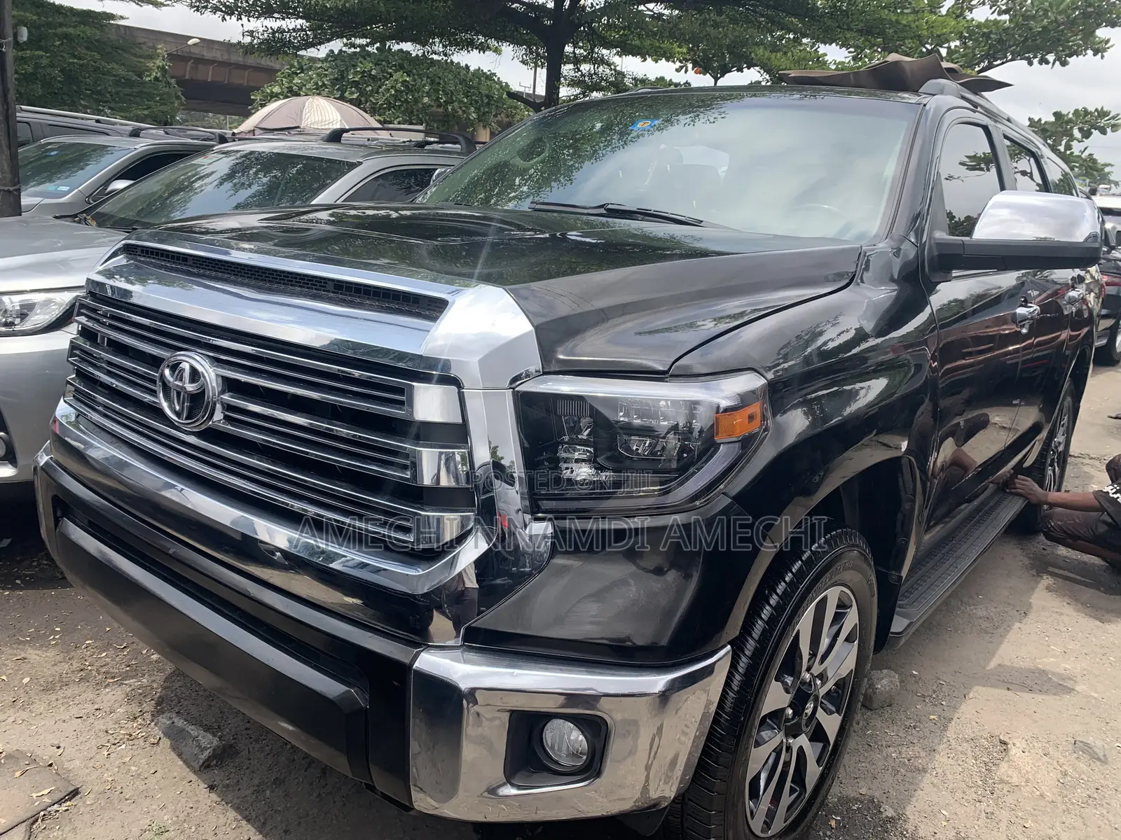 Toyota Sequoia Platinum 4dr SUV 4WD (5.7L 8cyl 6A) 2015 Black