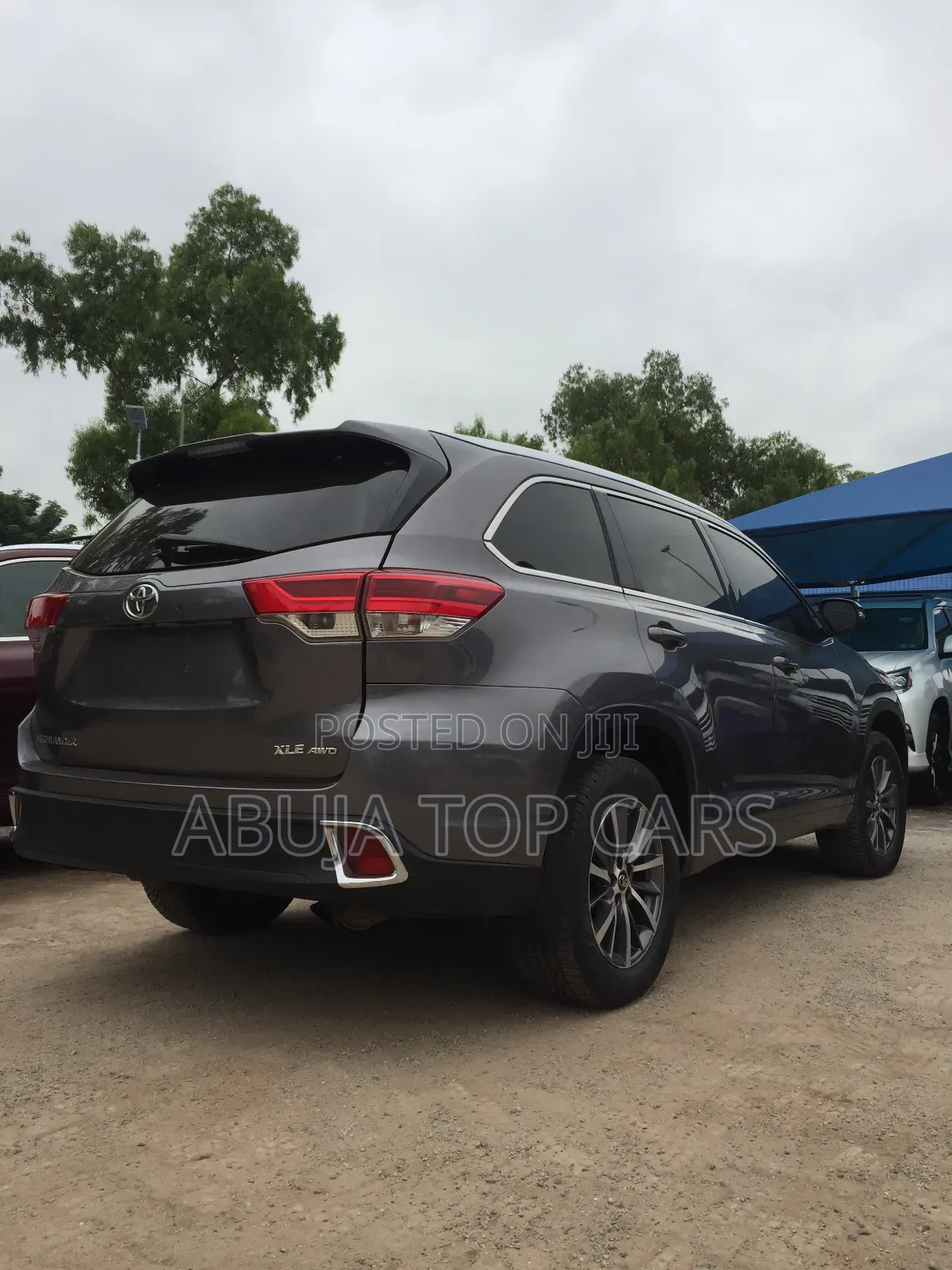 Toyota Highlander XLE 4x2 V6 (3.5L 6cyl 8A) 2017 Gray