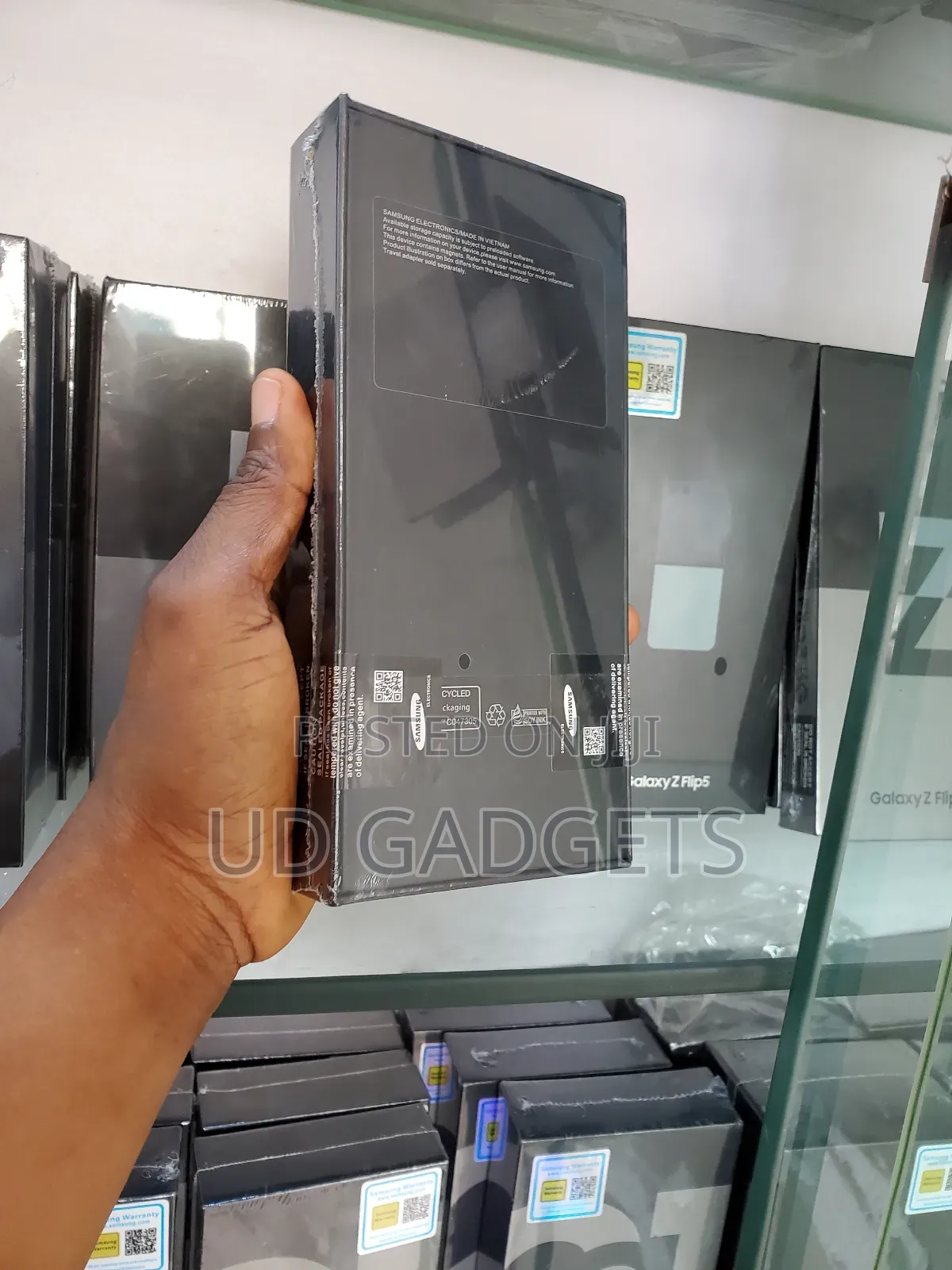 New Samsung Galaxy Z Flip 5 256 GB Green