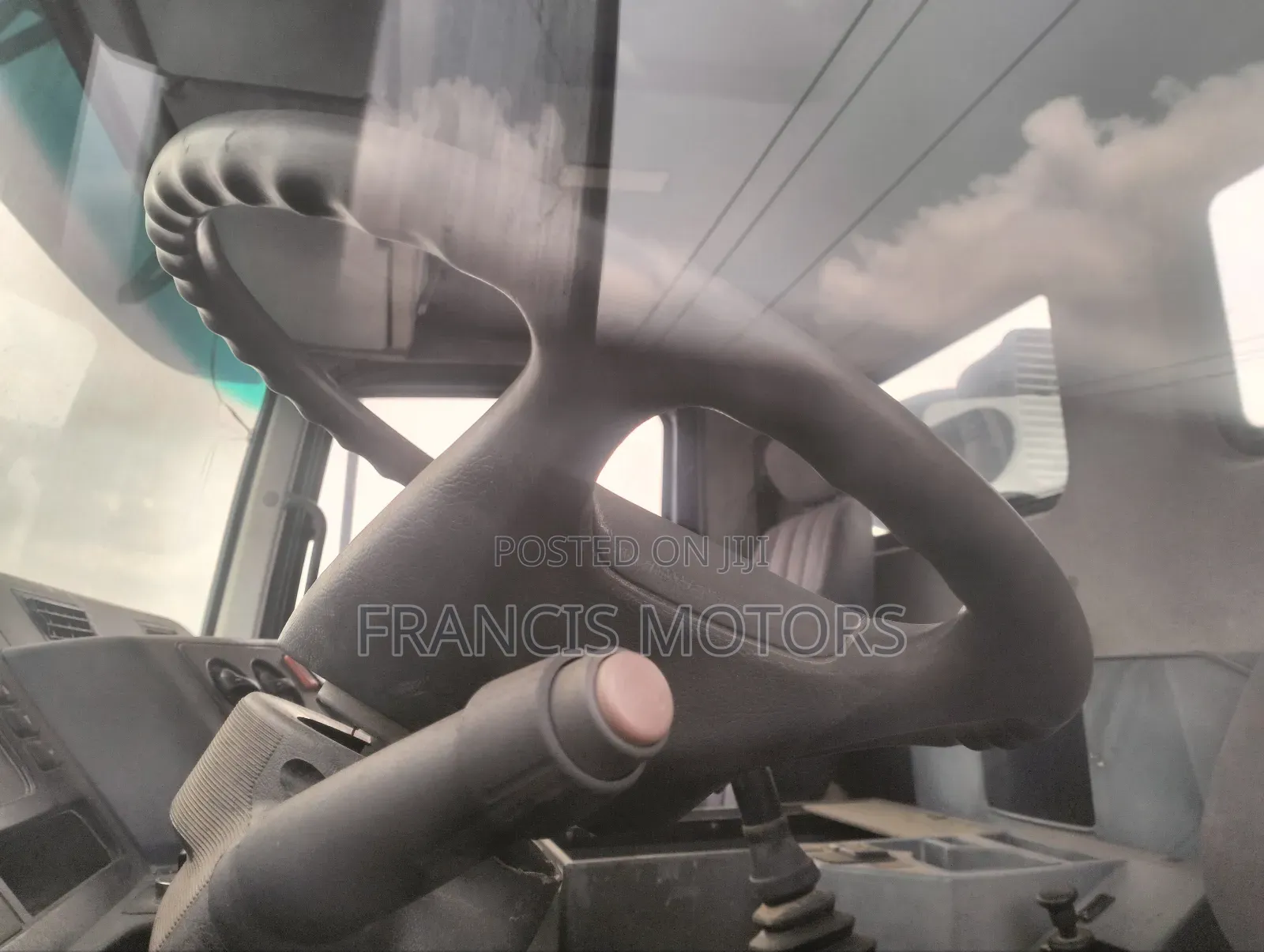 Mercedes 12 Tires