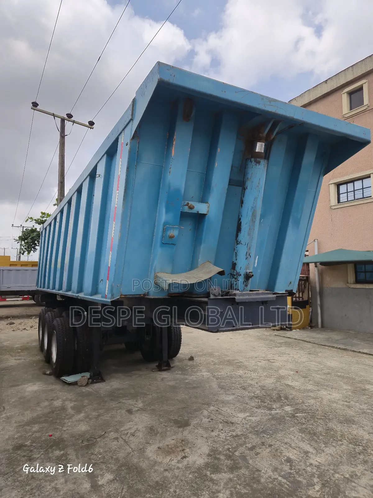 Trailer Tipping Bucket 3 Axle