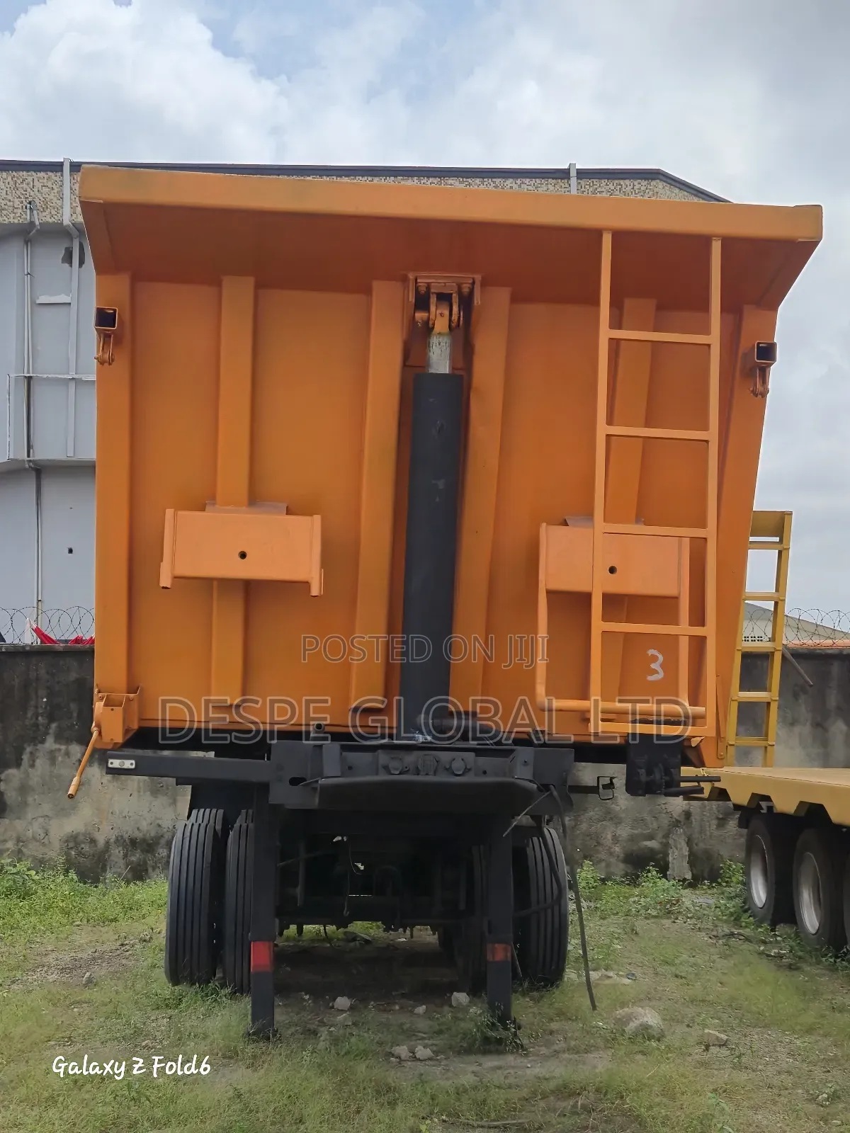 Two Axle Tipping Bucket