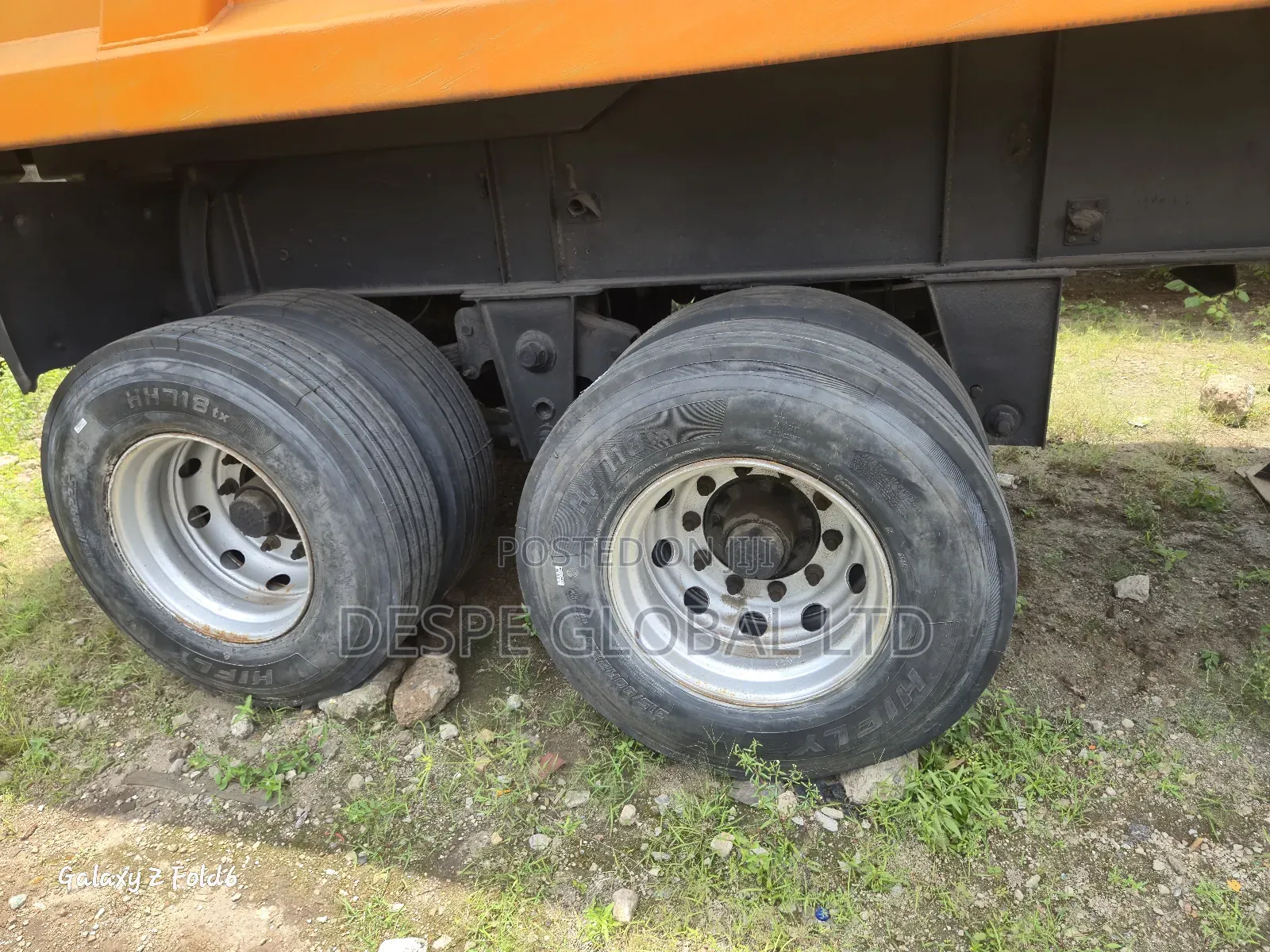 Two Axle Tipping Bucket