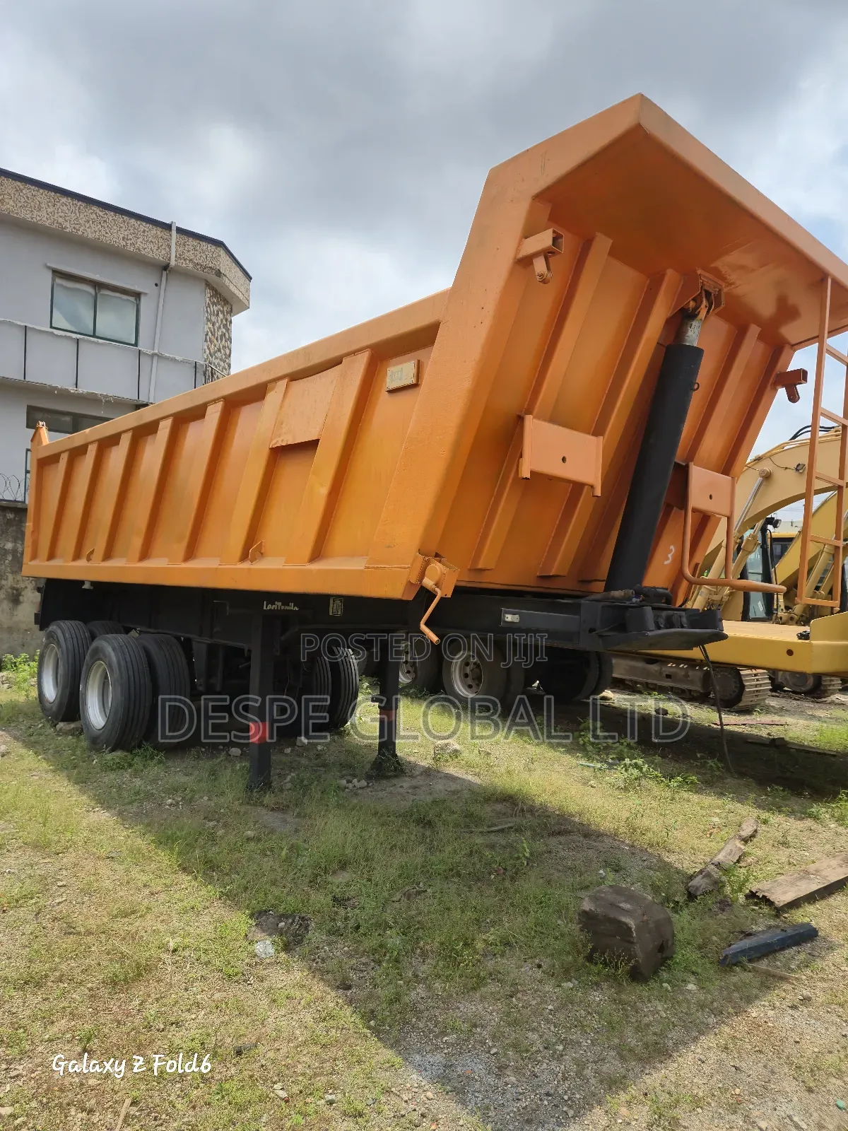 Two Axle Tipping Bucket