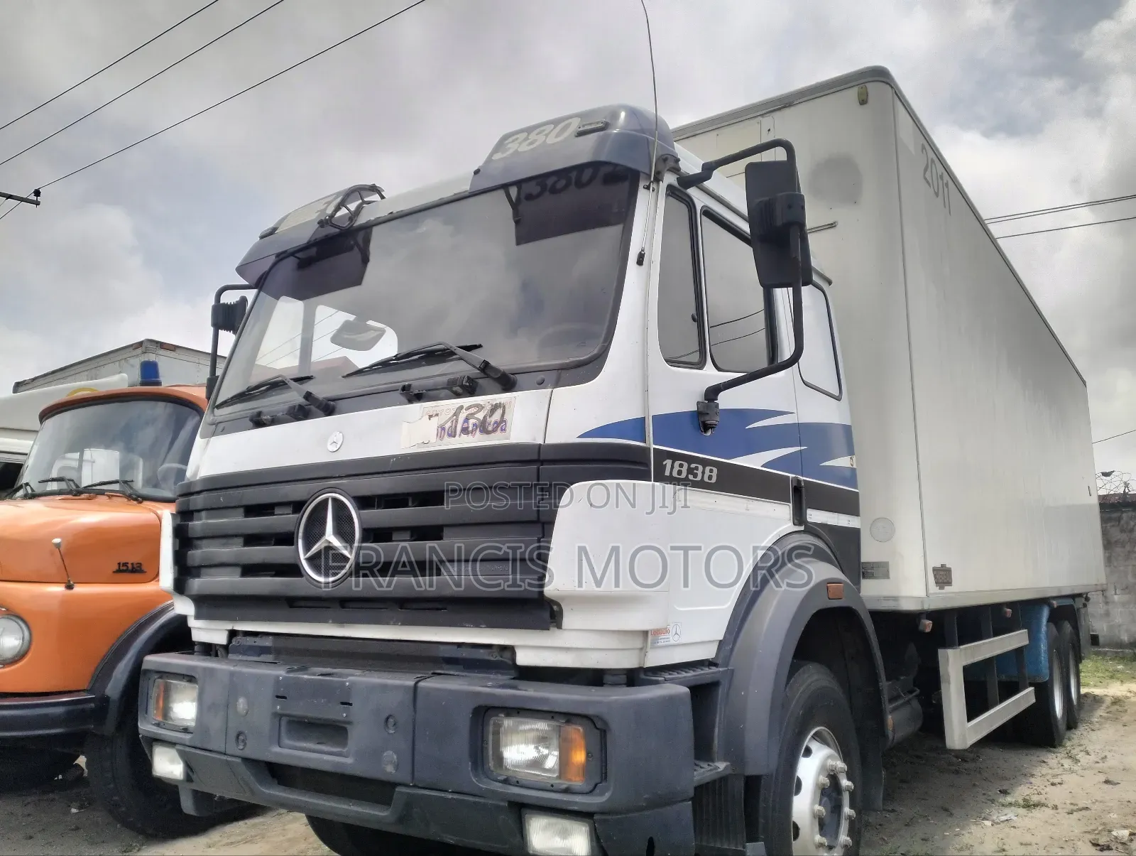 Mercedes Benz 1838 Truck