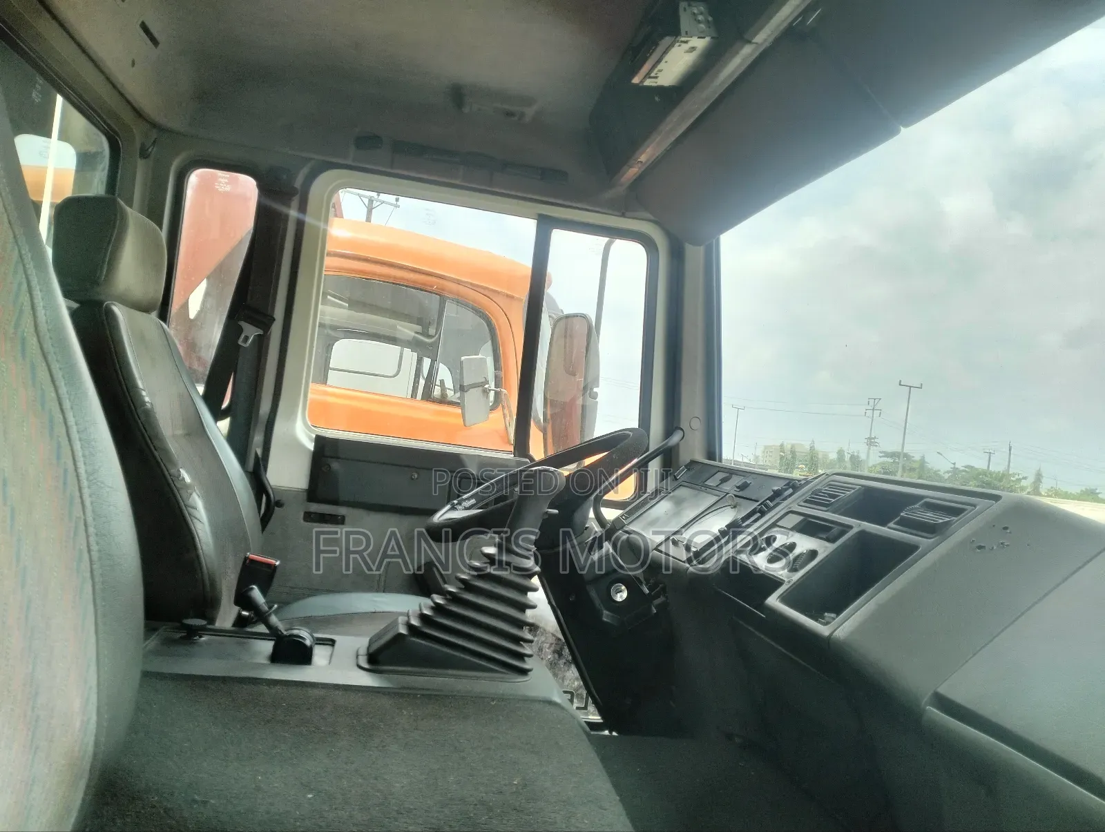 Volvo 8 Bolts