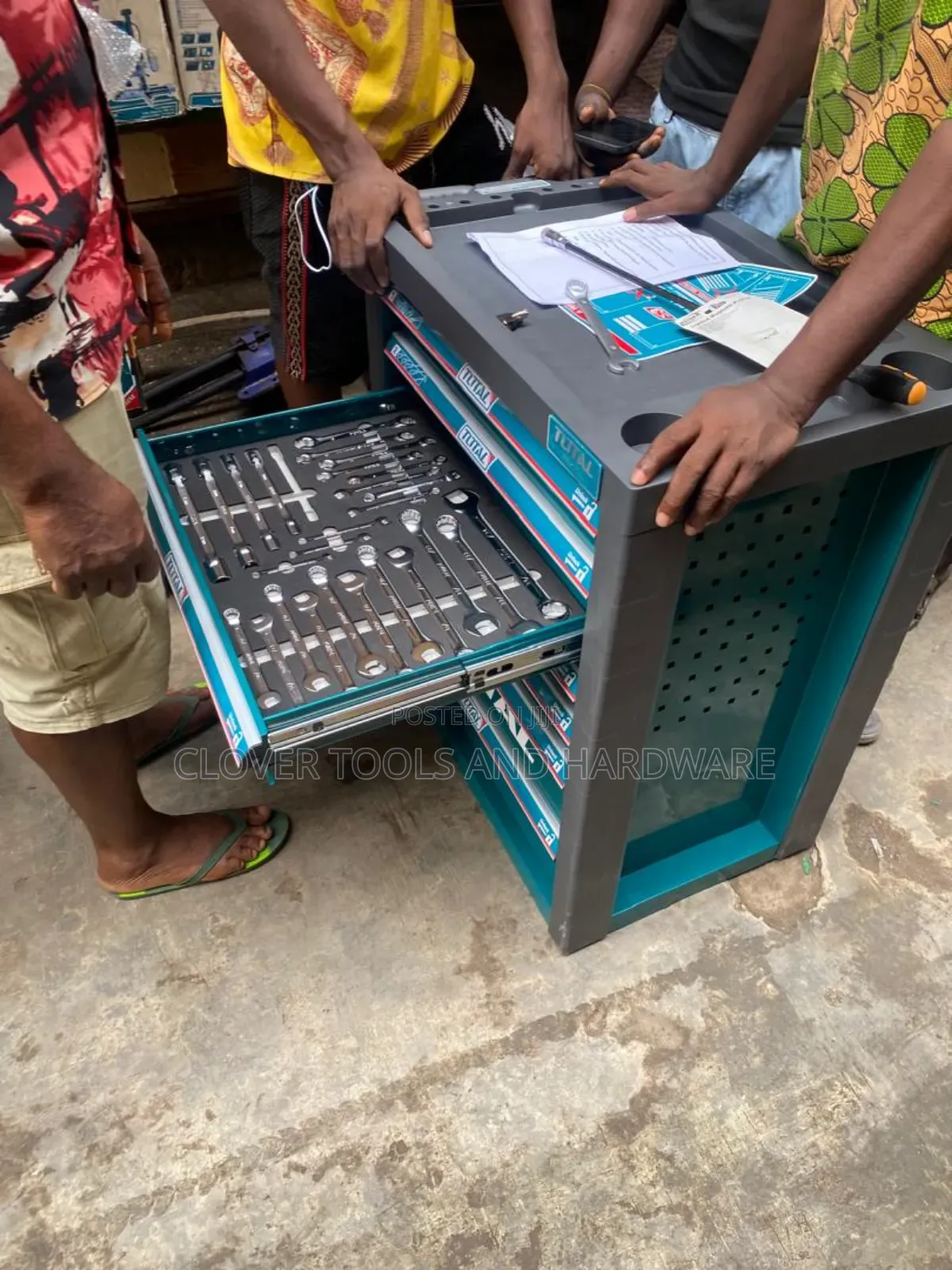 Total Thptcs73281 328 PCS Tool Chest Set.