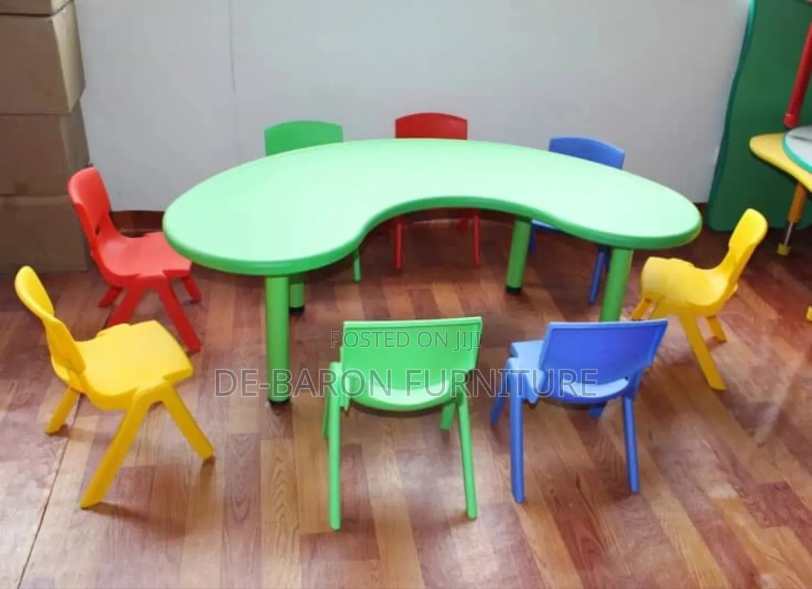 Children's School Desk /Half Moon