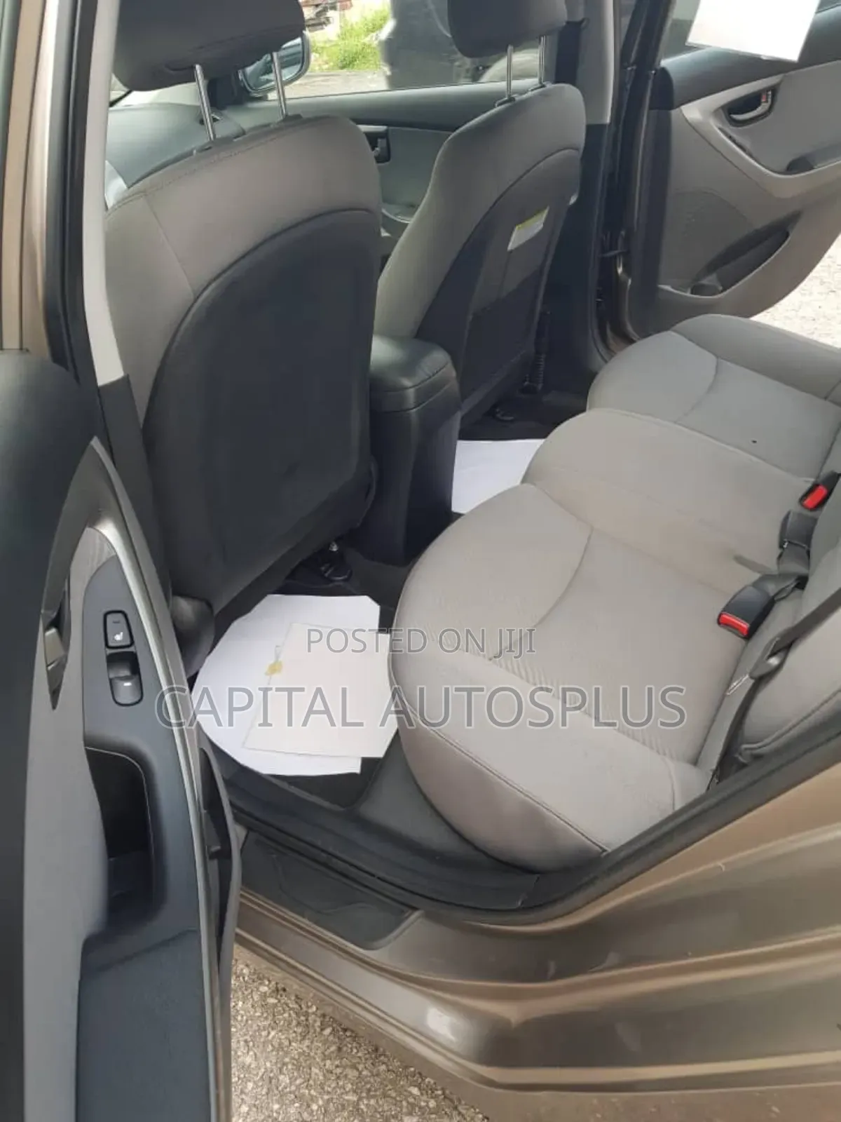 Hyundai Elantra 2012 Gray