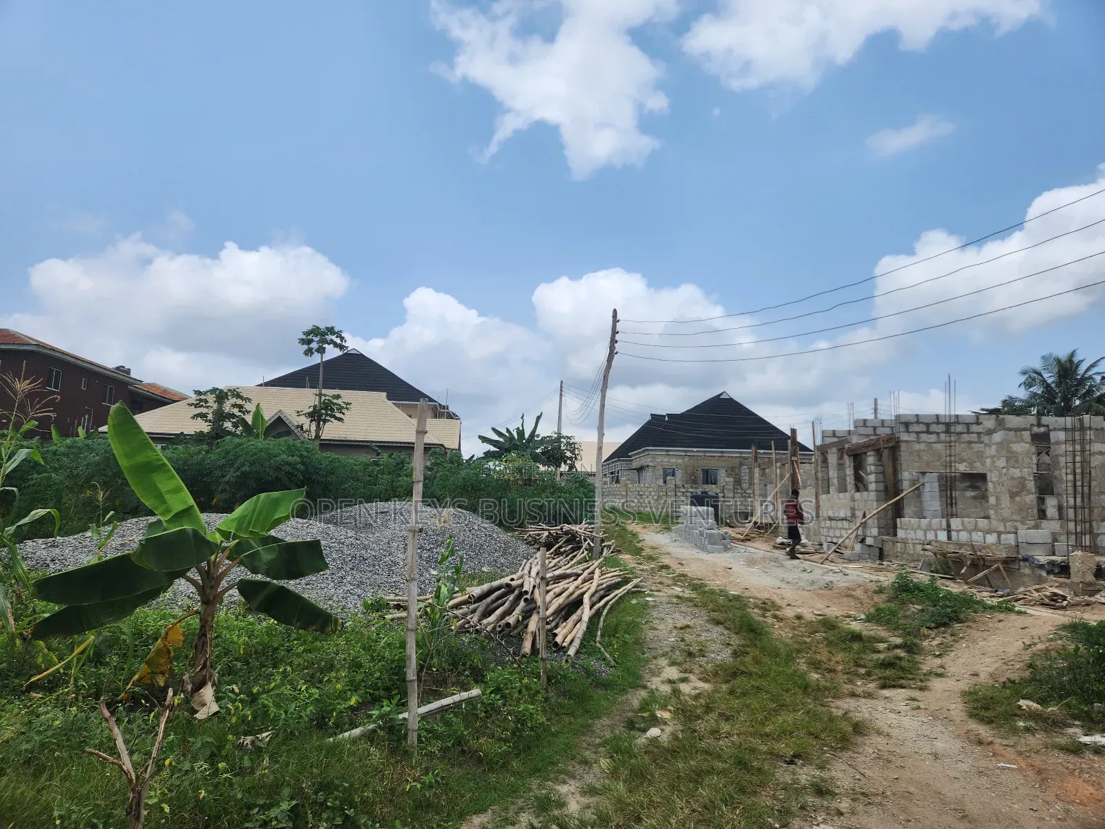 1,300sqm in Well Gated Estate of Emmanuel Estate,Iletuntun