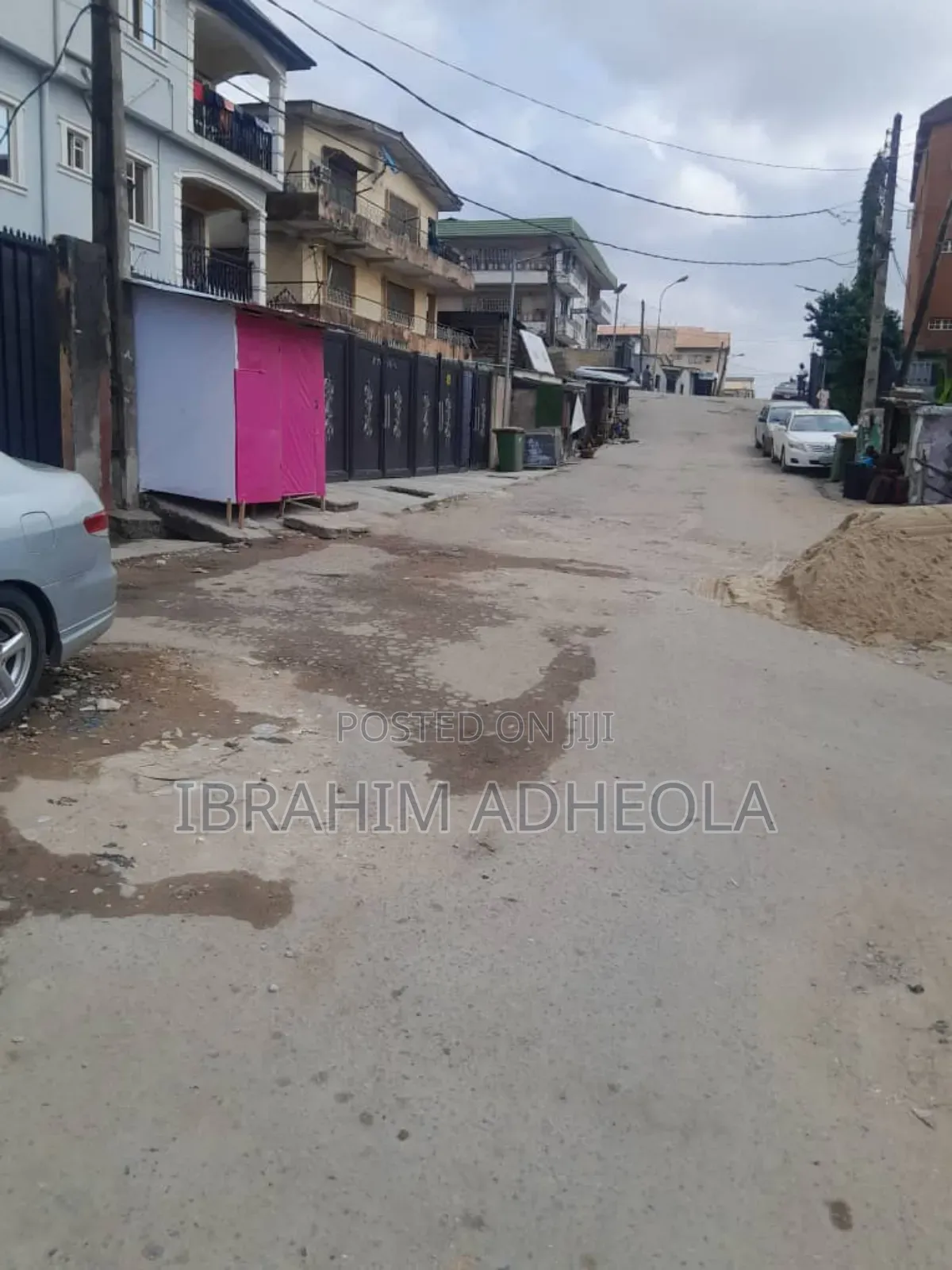 3bdrm Block of Flats in Yaba, Akoka for sale