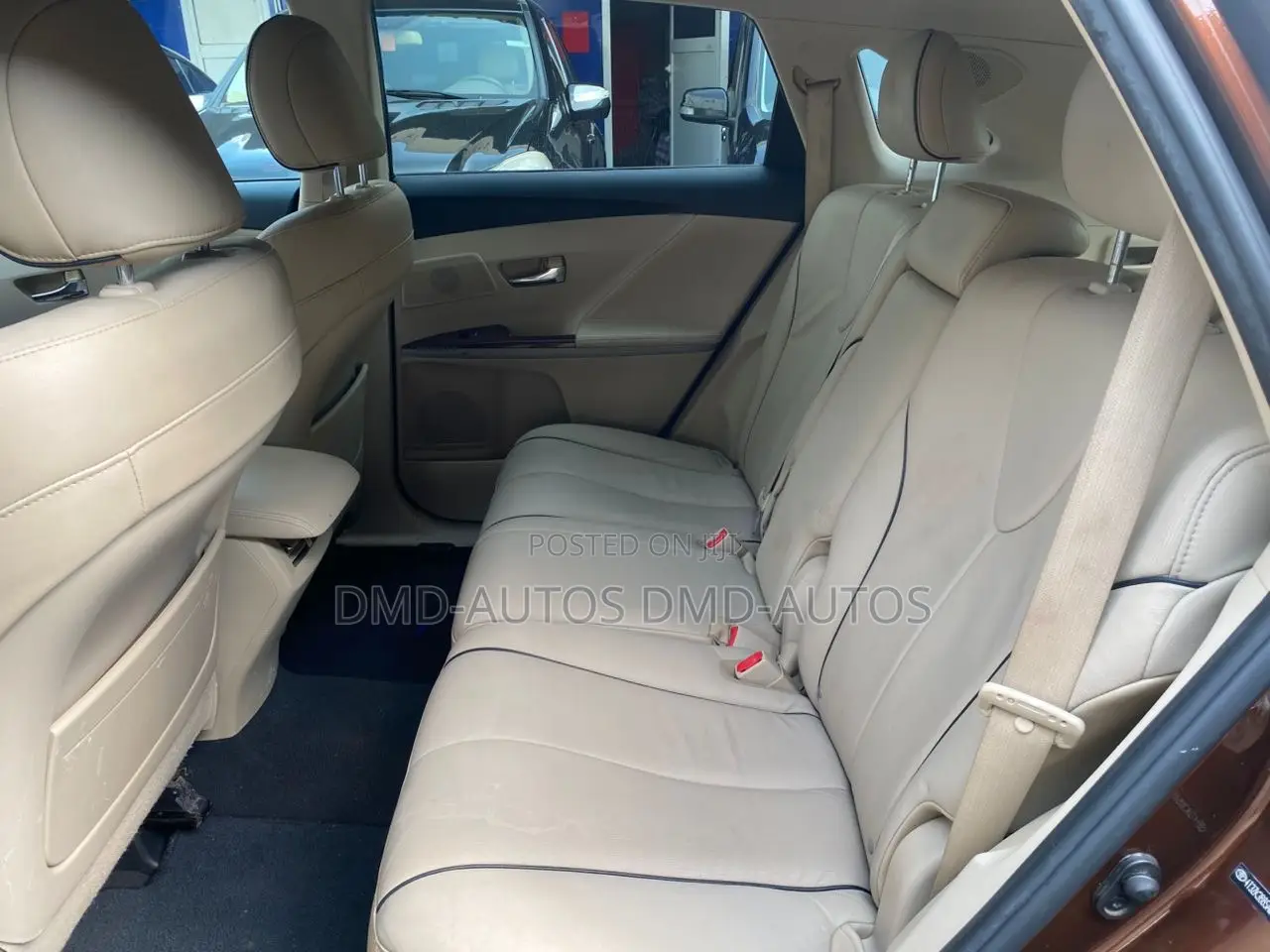 Toyota Venza V6 AWD 2010 Gold