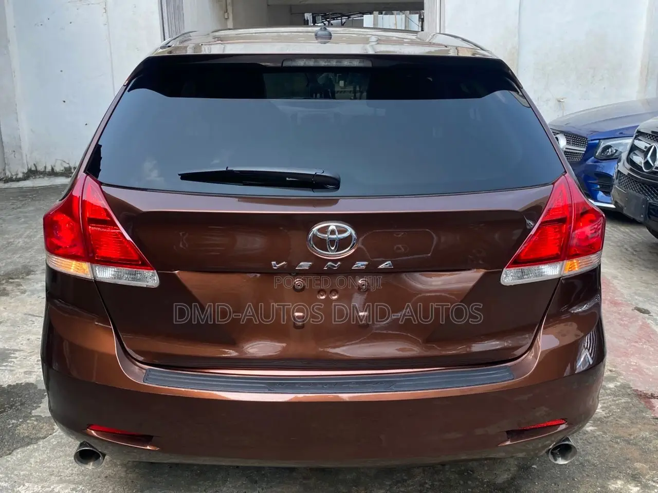 Toyota Venza V6 AWD 2010 Gold