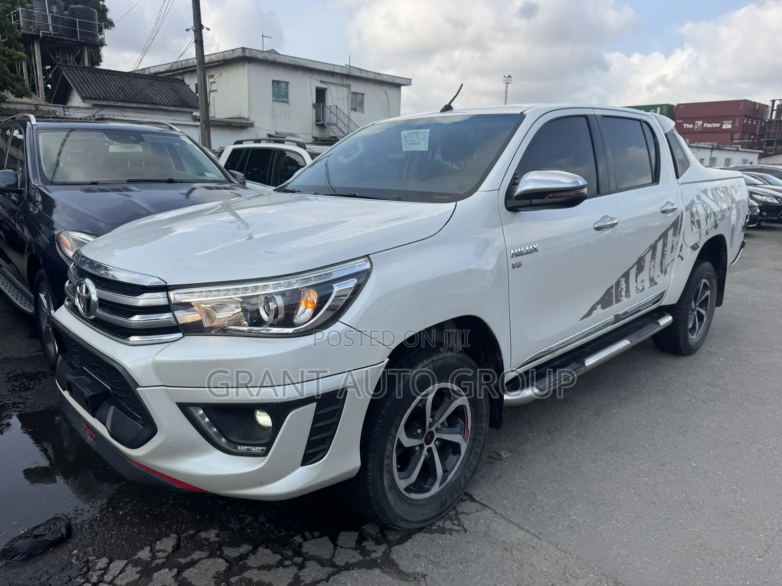 Toyota Hilux Rugged 4x4 2018 White