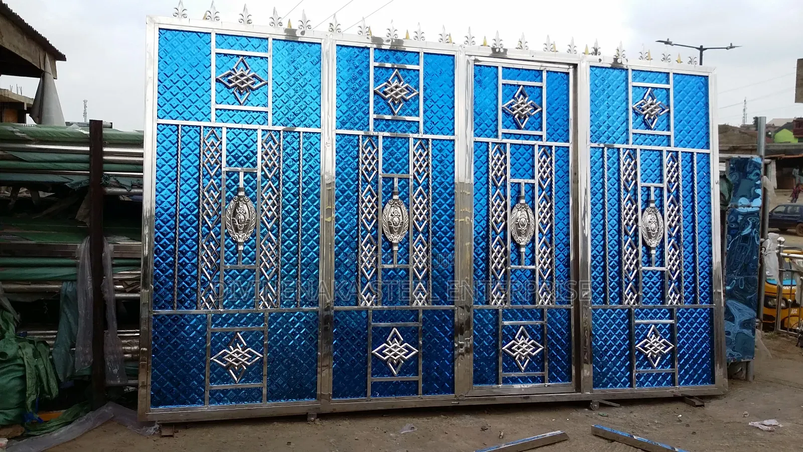 Blue Pure Chaka Design Plate Gate