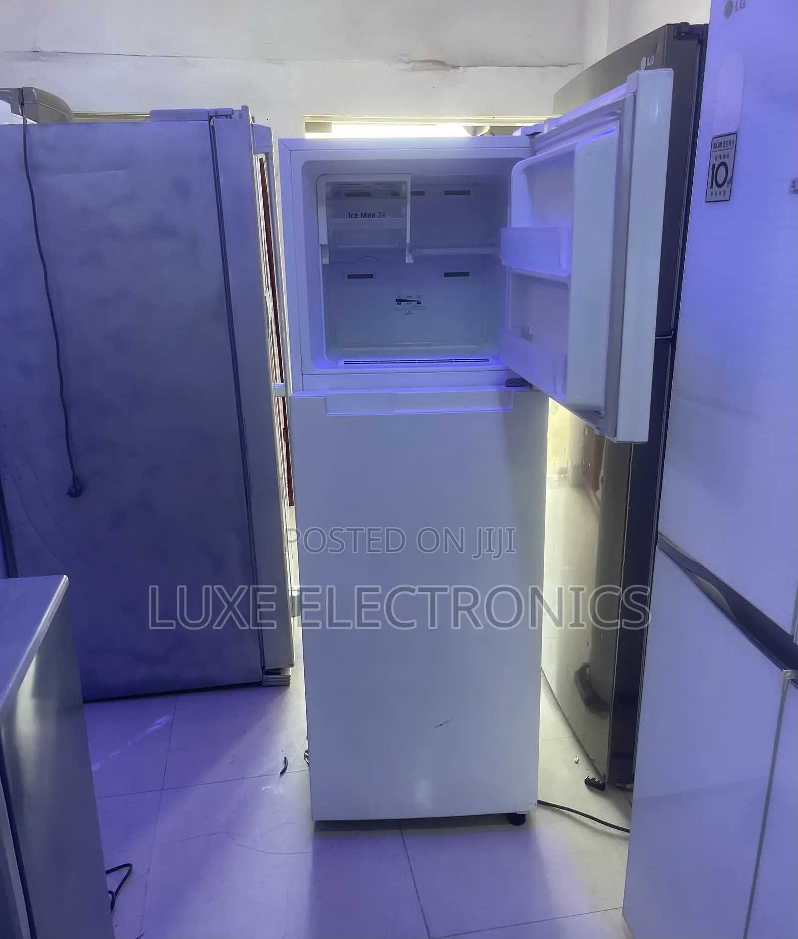 Samsung 300liters Digital Inverter Double Door Refrigerator