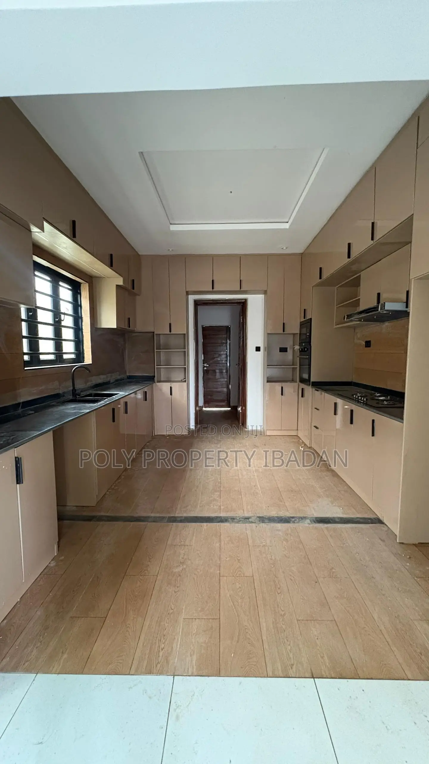 4bdrm Duplex in Kolapo Ishola Gra, Ibadan for sale