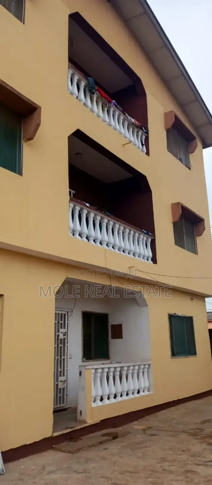 Furnished 3bdrm Block of Flats in Ikotun, Abaranje for sale