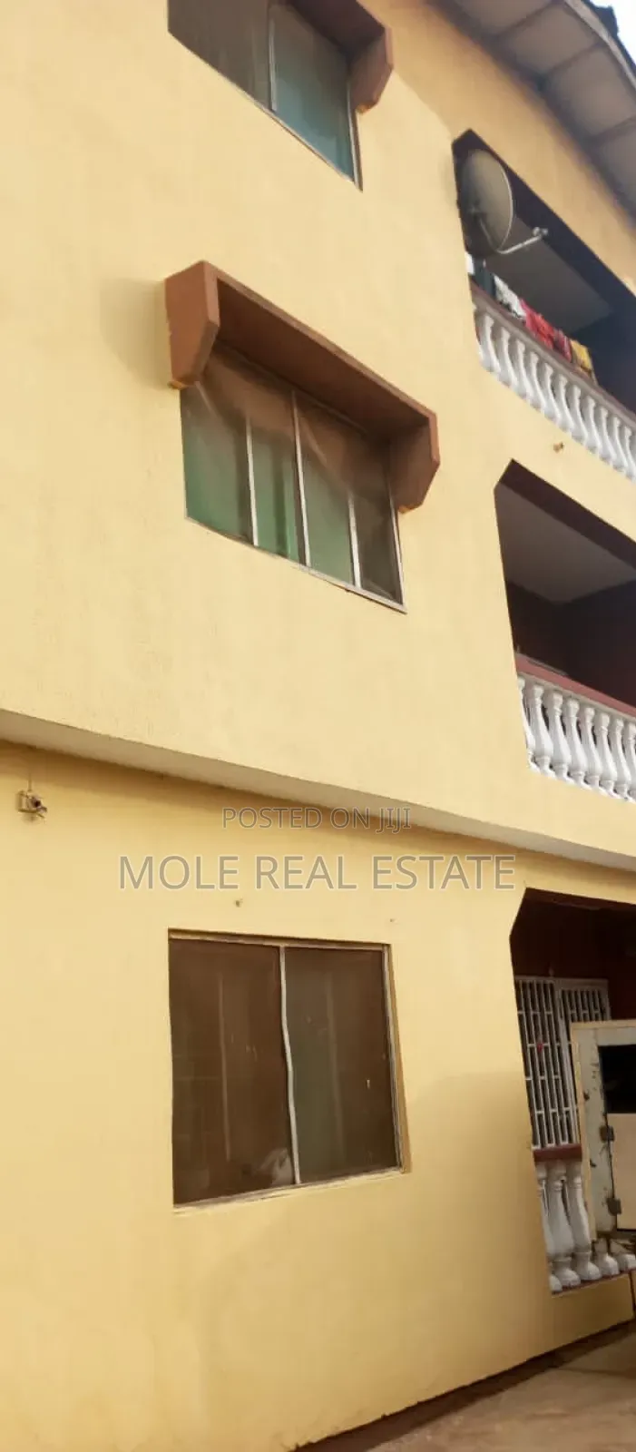 Furnished 3bdrm Block of Flats in Ikotun, Abaranje for sale