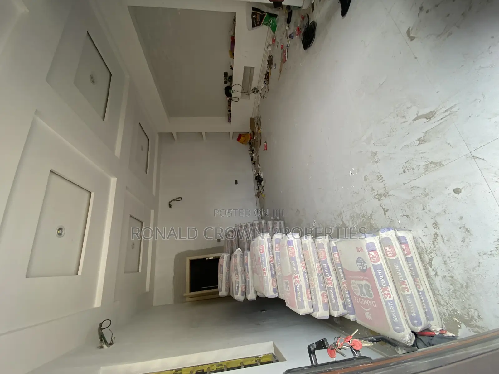 6bdrm Duplex in Apple Junction for sale