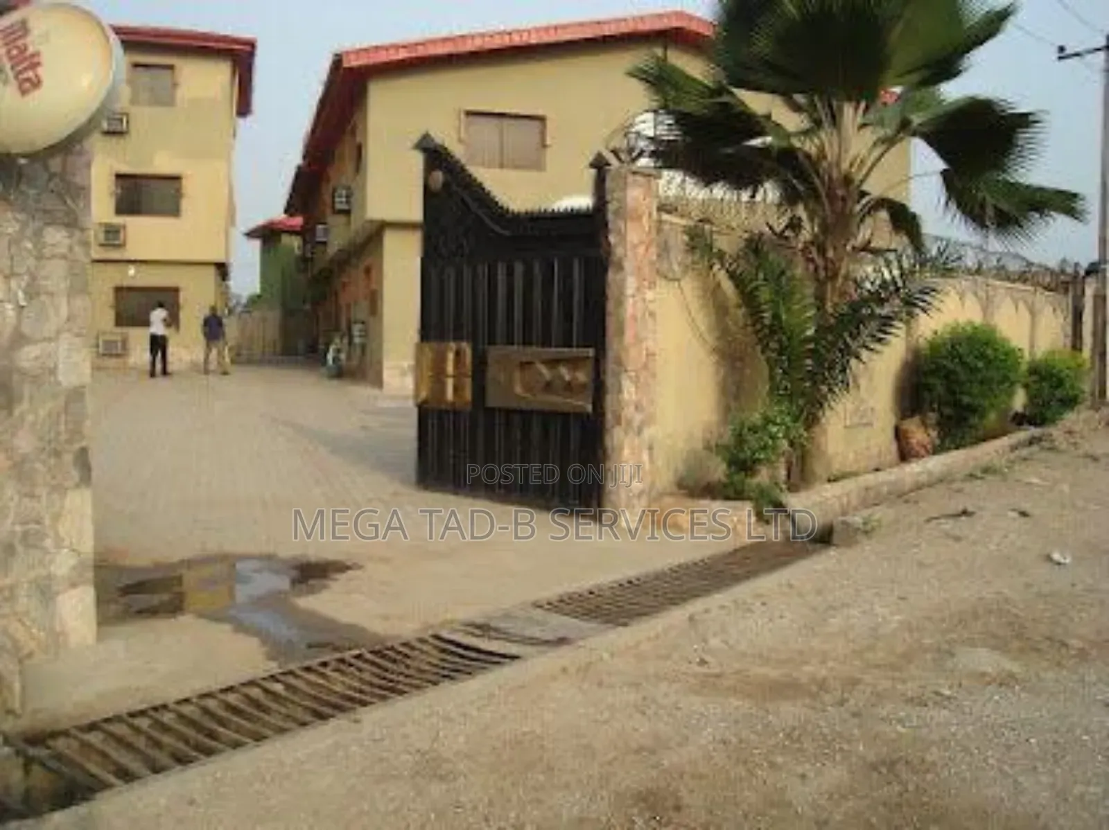 3star 55rooms Hotel With Swimming Pool for Sale