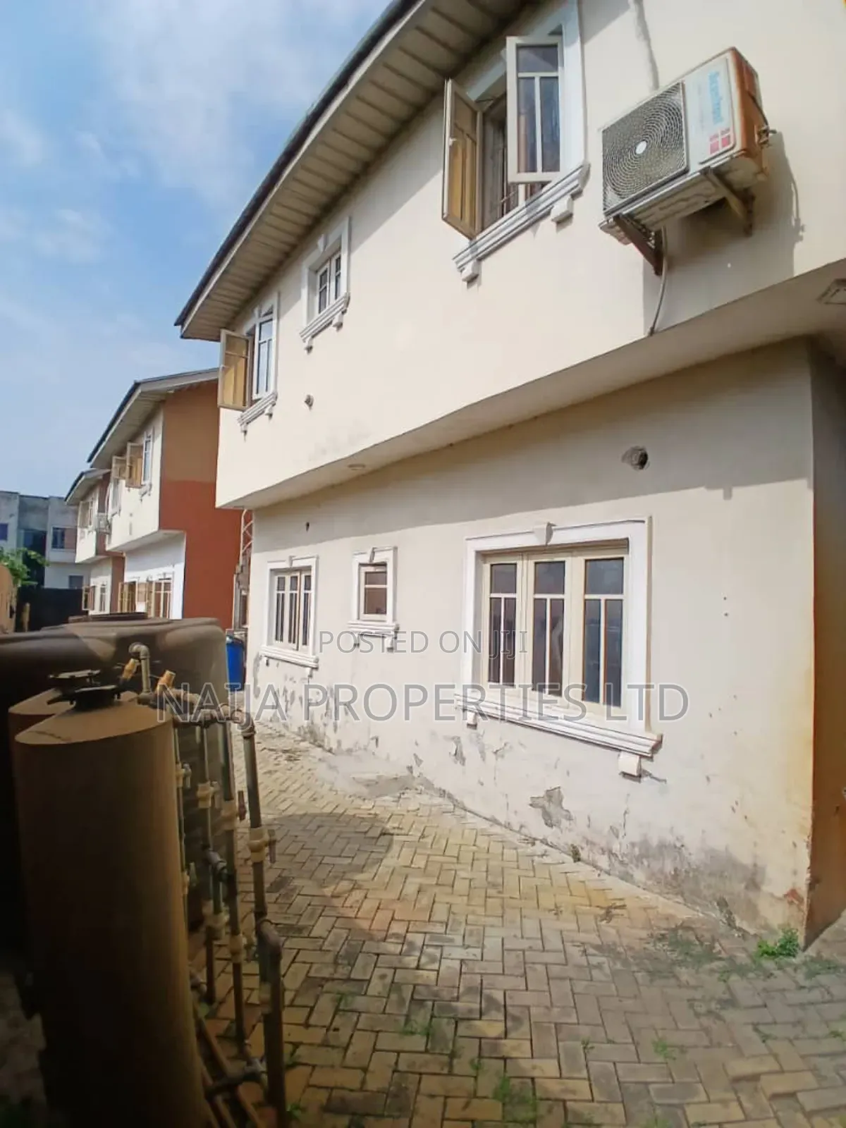2bdrm Block of Flats in Ogidan, Sangotedo for sale