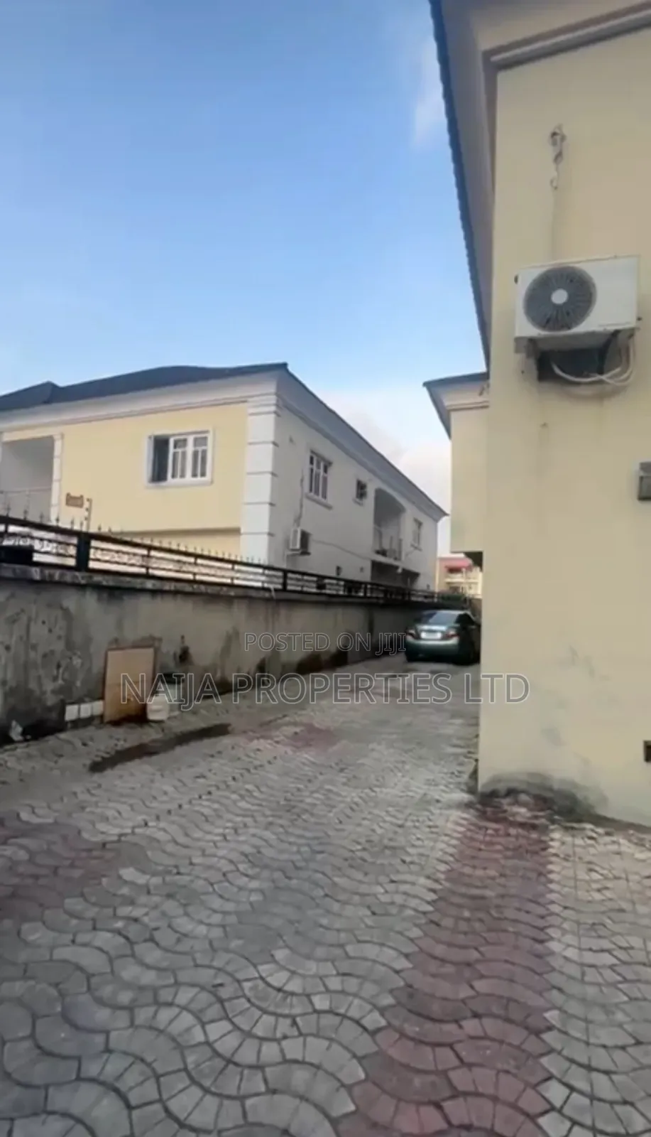 3bdrm Apartment in Ogidan, Sangotedo for sale