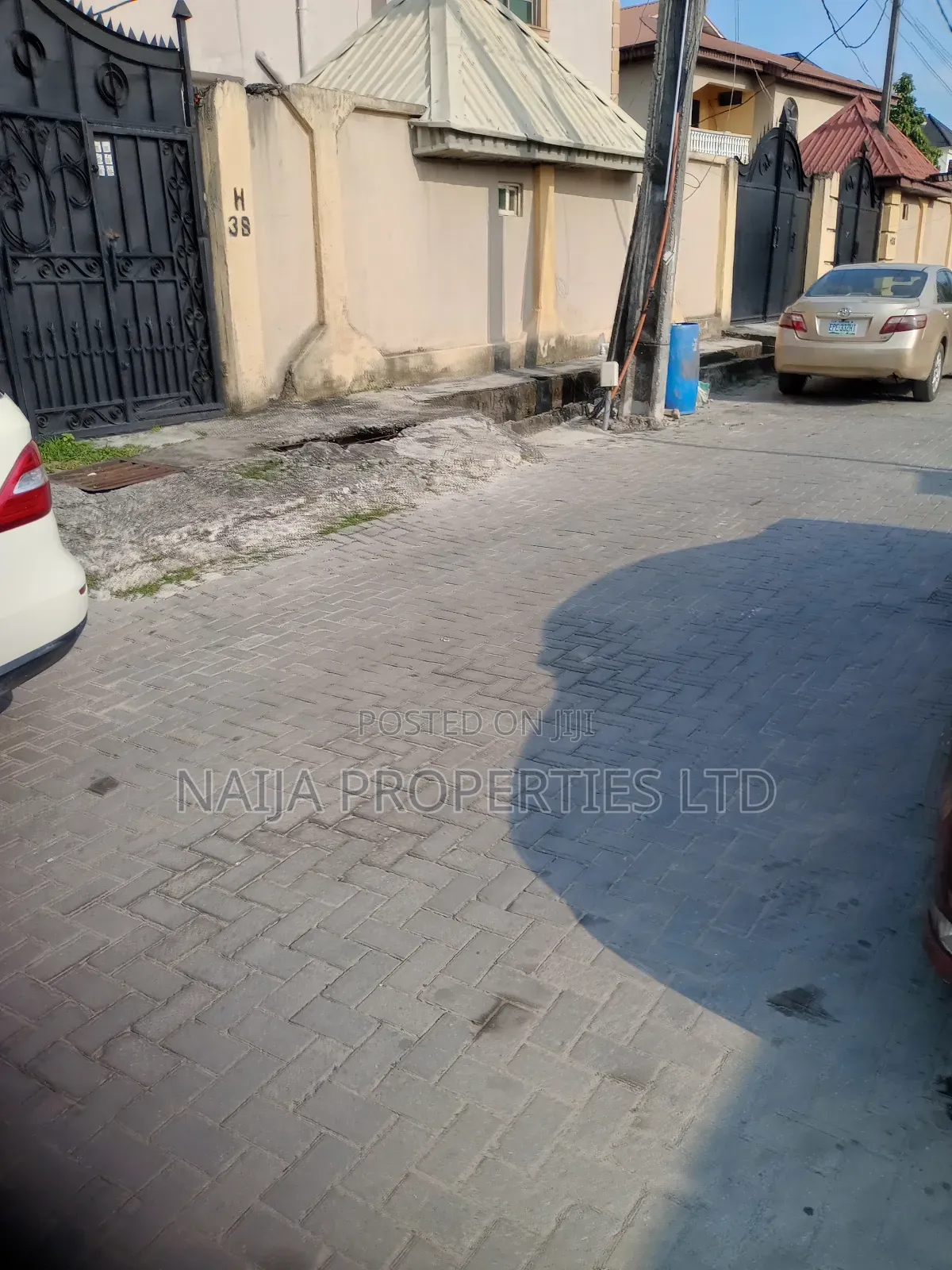 3bdrm Block of Flats in Thomas Estate, Ajah for sale