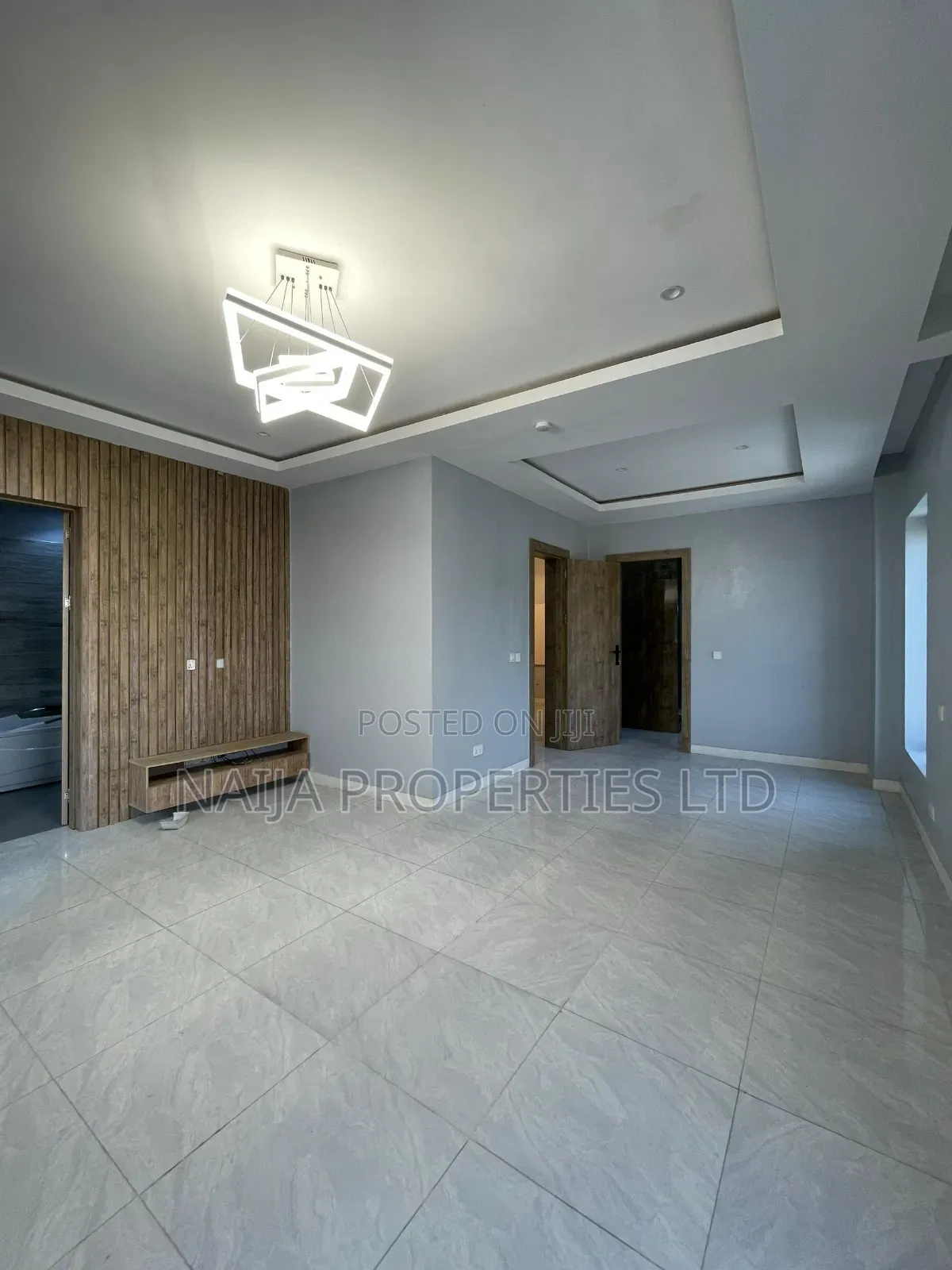 4bdrm Maisonette in Lekki Phase 1 for sale