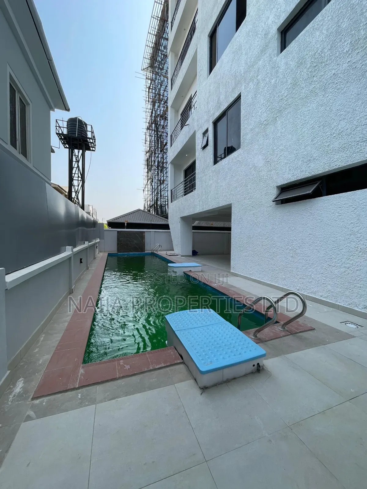 4bdrm Maisonette in Lekki Phase 1 for sale