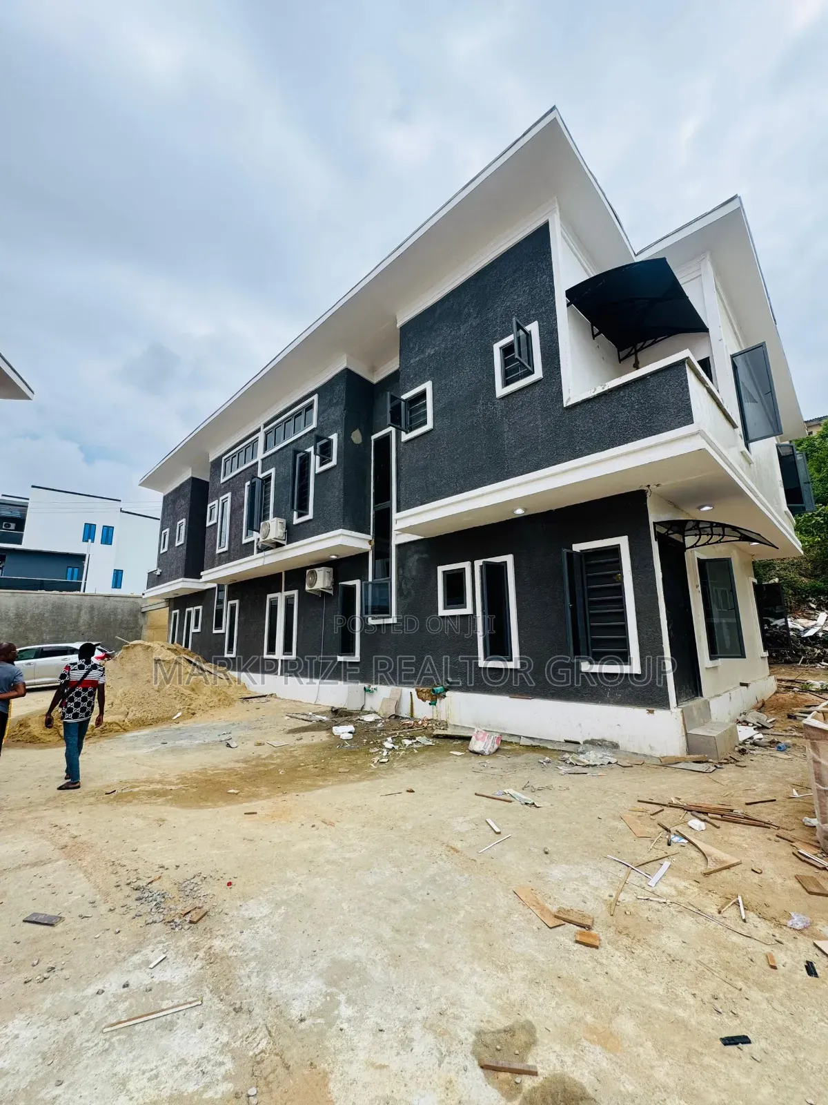 4bdrm Duplex in Opebi Ikeja Lagos for sale
