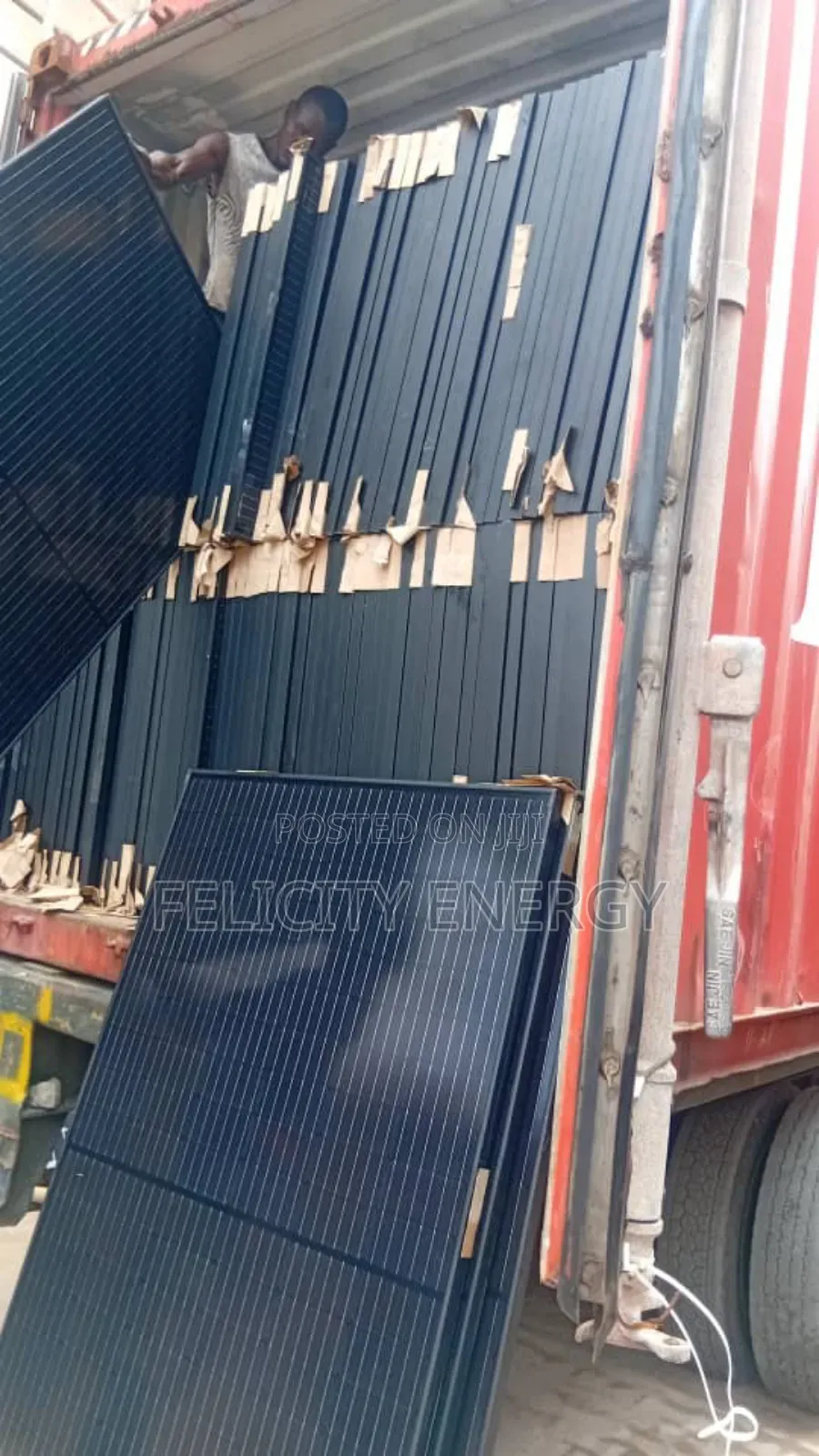 Longi 500watt All Black Solar Panel 120 Cell Halfcut