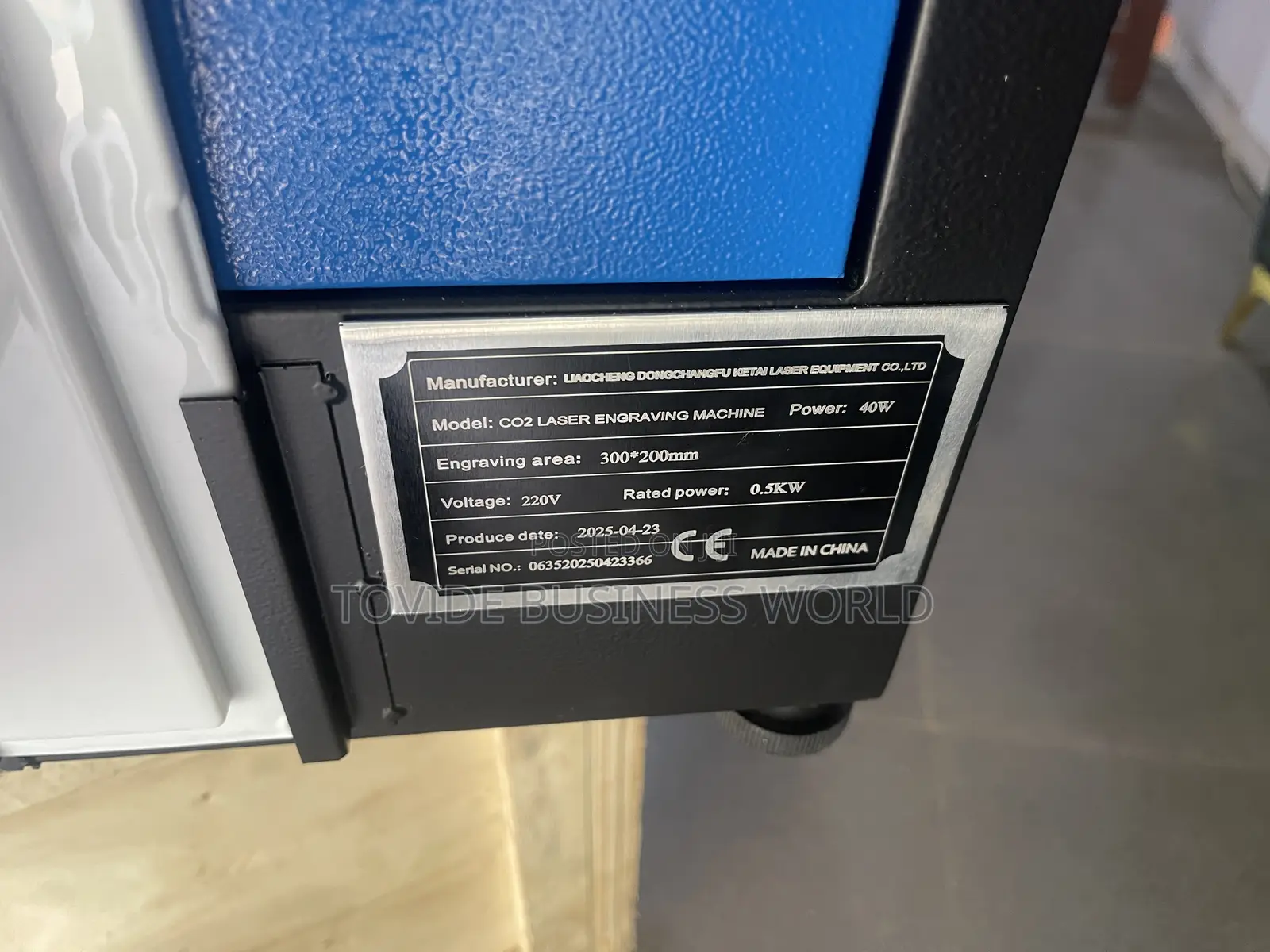 40w Co2 Laser Cutter & Engraver 300mm × 200mm Work Area + Free Laptop