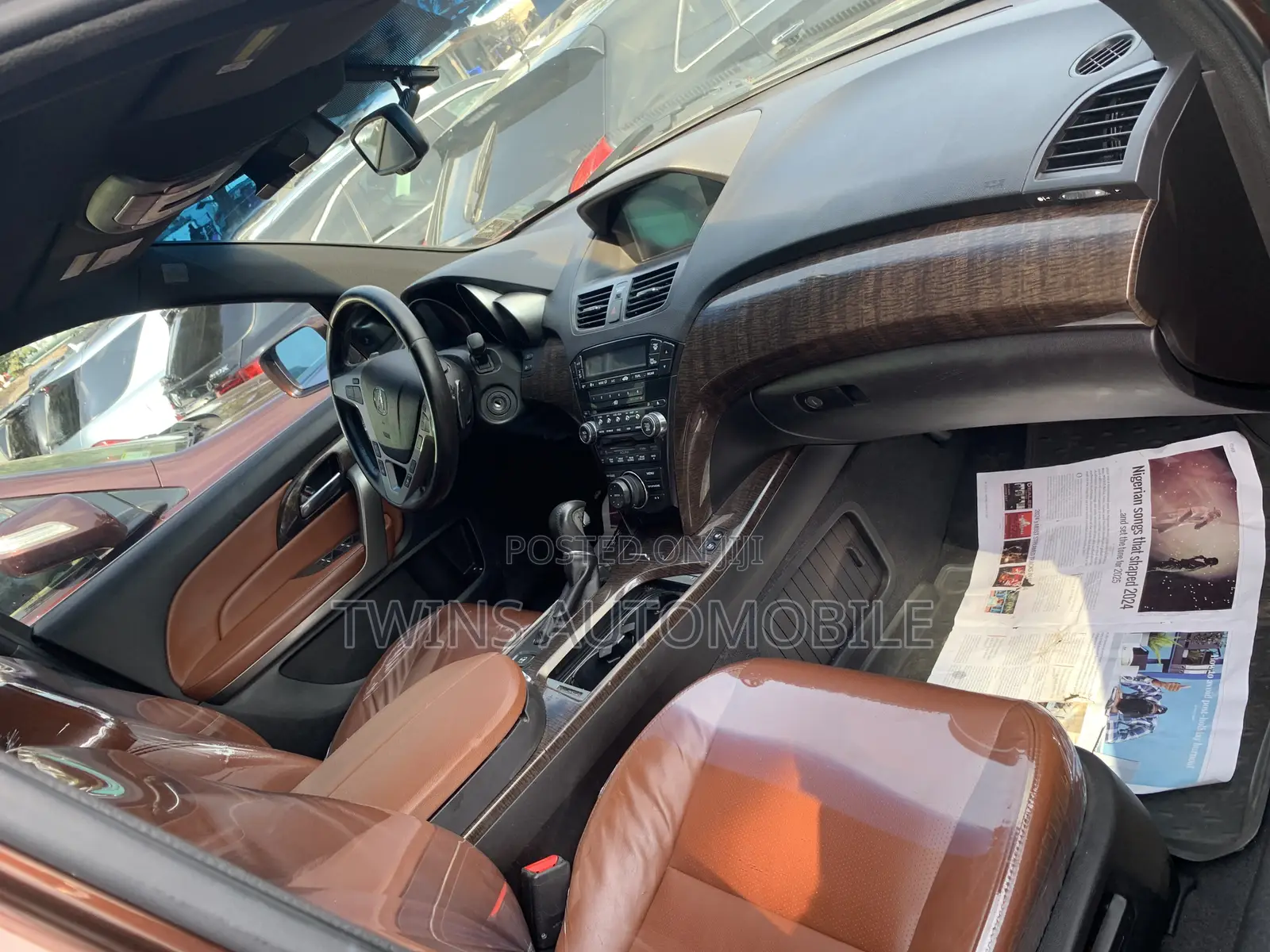Acura MDX SUV 4dr AWD (3.7L 6cyl 6A) 2011 Brown