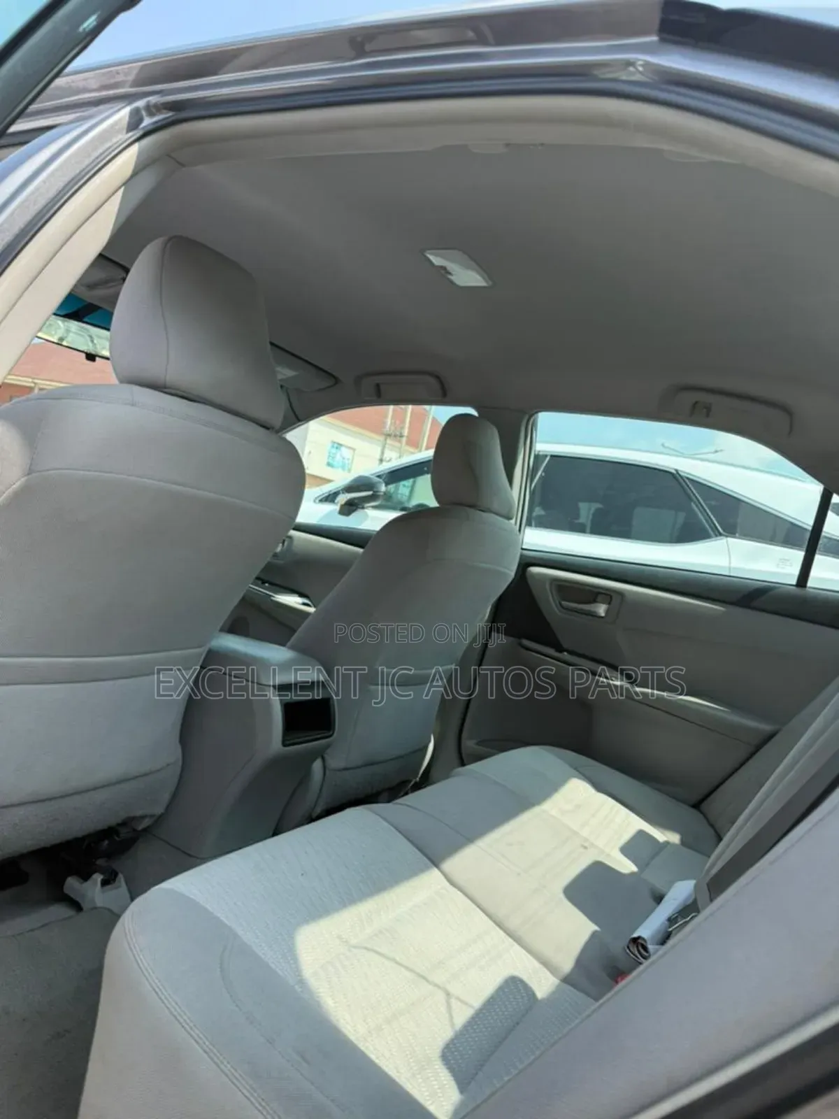 Toyota Camry LE 4dr Sedan (2.5L 4cyl 6A) 2016 Gray