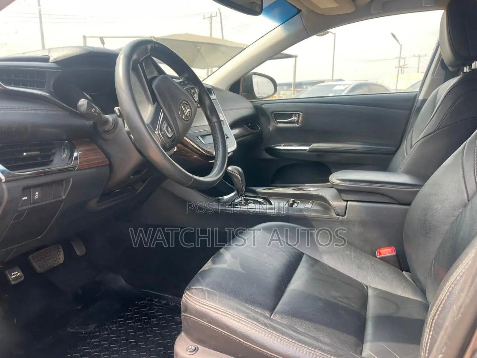 Toyota Avalon XLE 4dr Sedan (3.5L 6cyl 6A) 2014 Gray