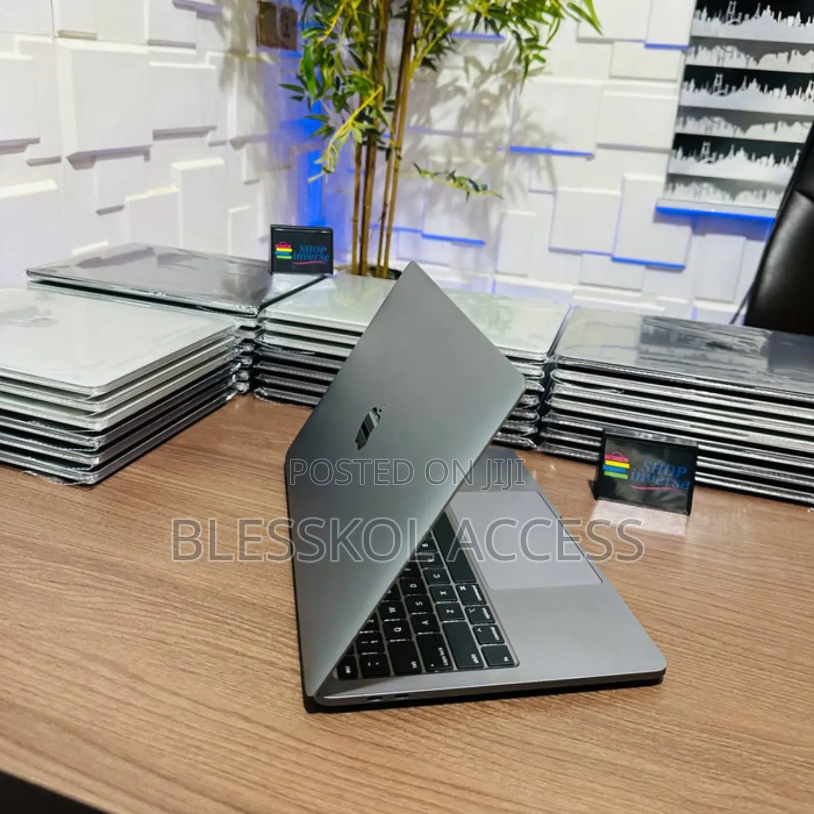 Laptop Apple MacBook Pro 2019 8GB Intel Core I5 SSD 128GB