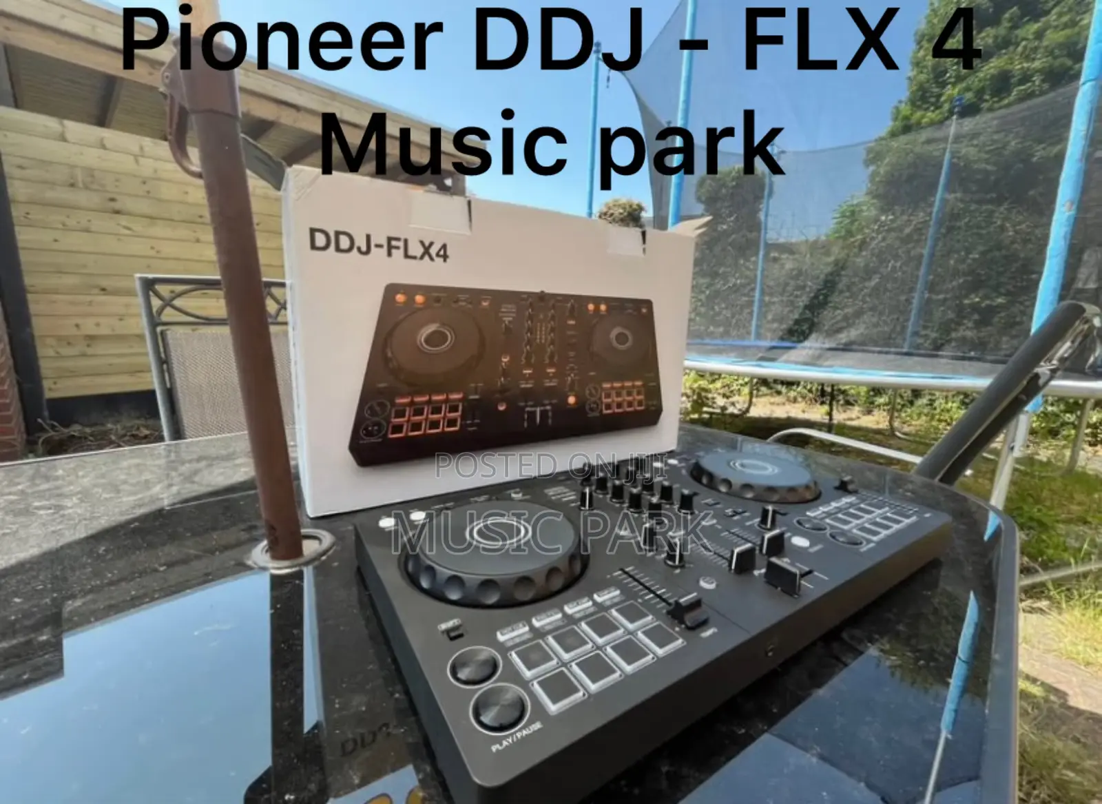 DDJ FLX 4 Pioneer Turntables